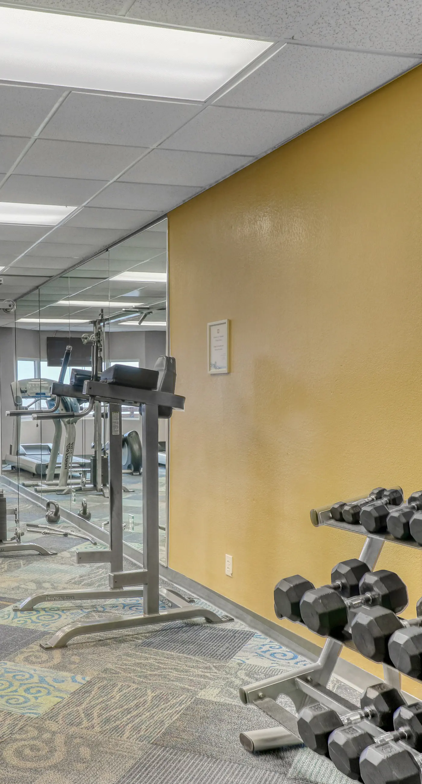 Lovely gulf-front condo near Pier Park w/ pools, hot tubs & fitness center