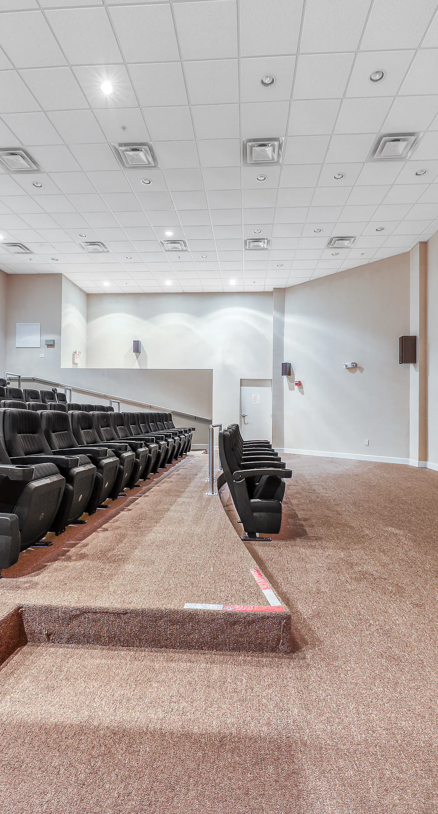 Gulf-front condo w/ 2 lagoon pools, hot tubs & beach service - near Pier Park