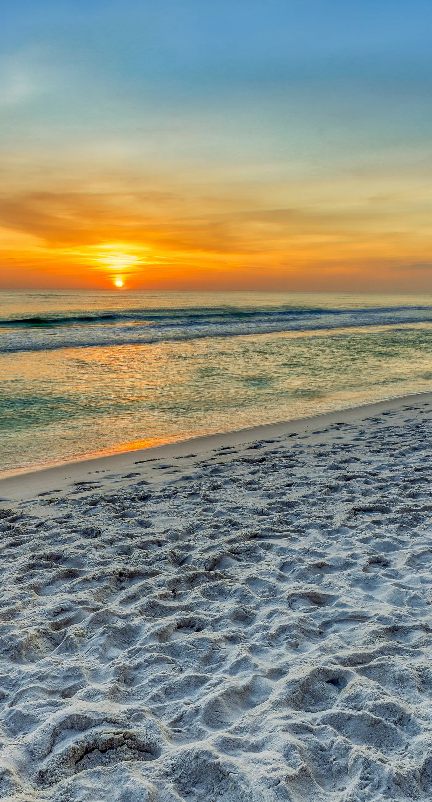 Gulf-front condo w/ 2 lagoon pools, hot tubs & beach service - near Pier Park