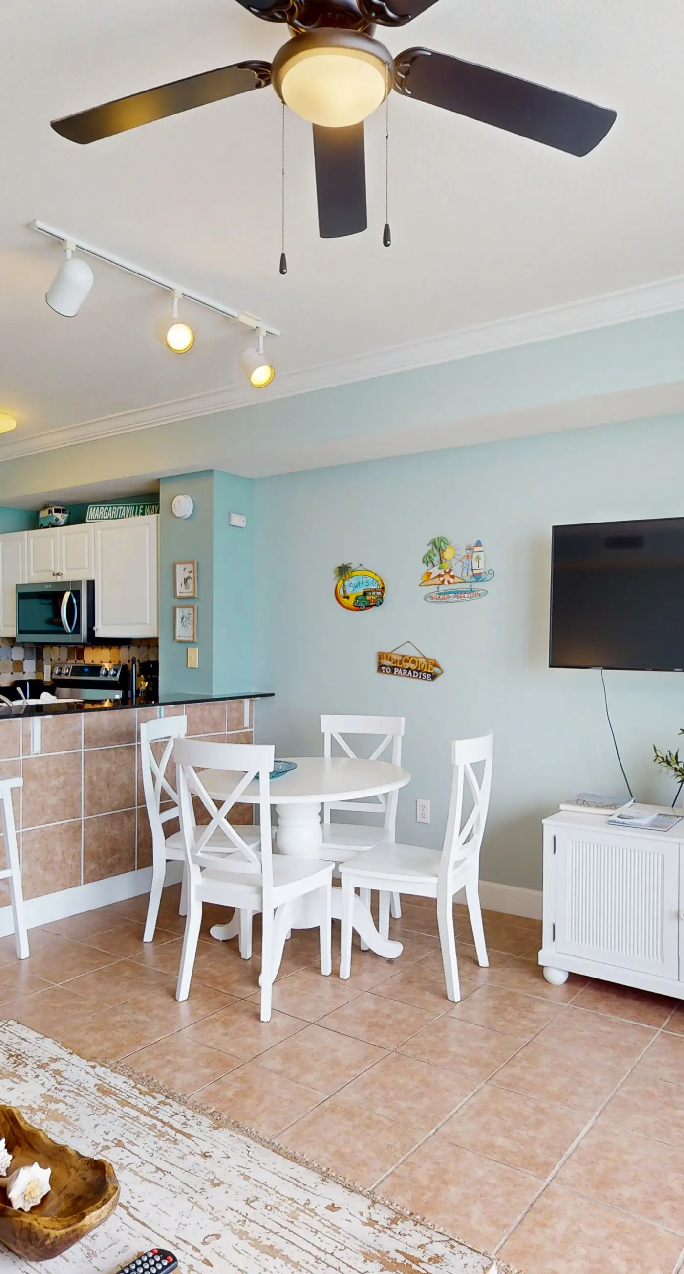 Snowbird Friendly Condo with Gorgeous Gulf Views, Pools, Hot Tub & Sauna