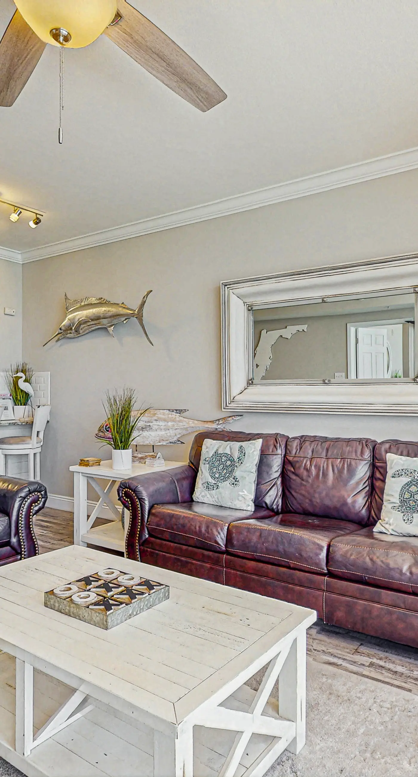 Eighth-floor beachfront condo w/ hot tubs, pools, seasonal beach service & more