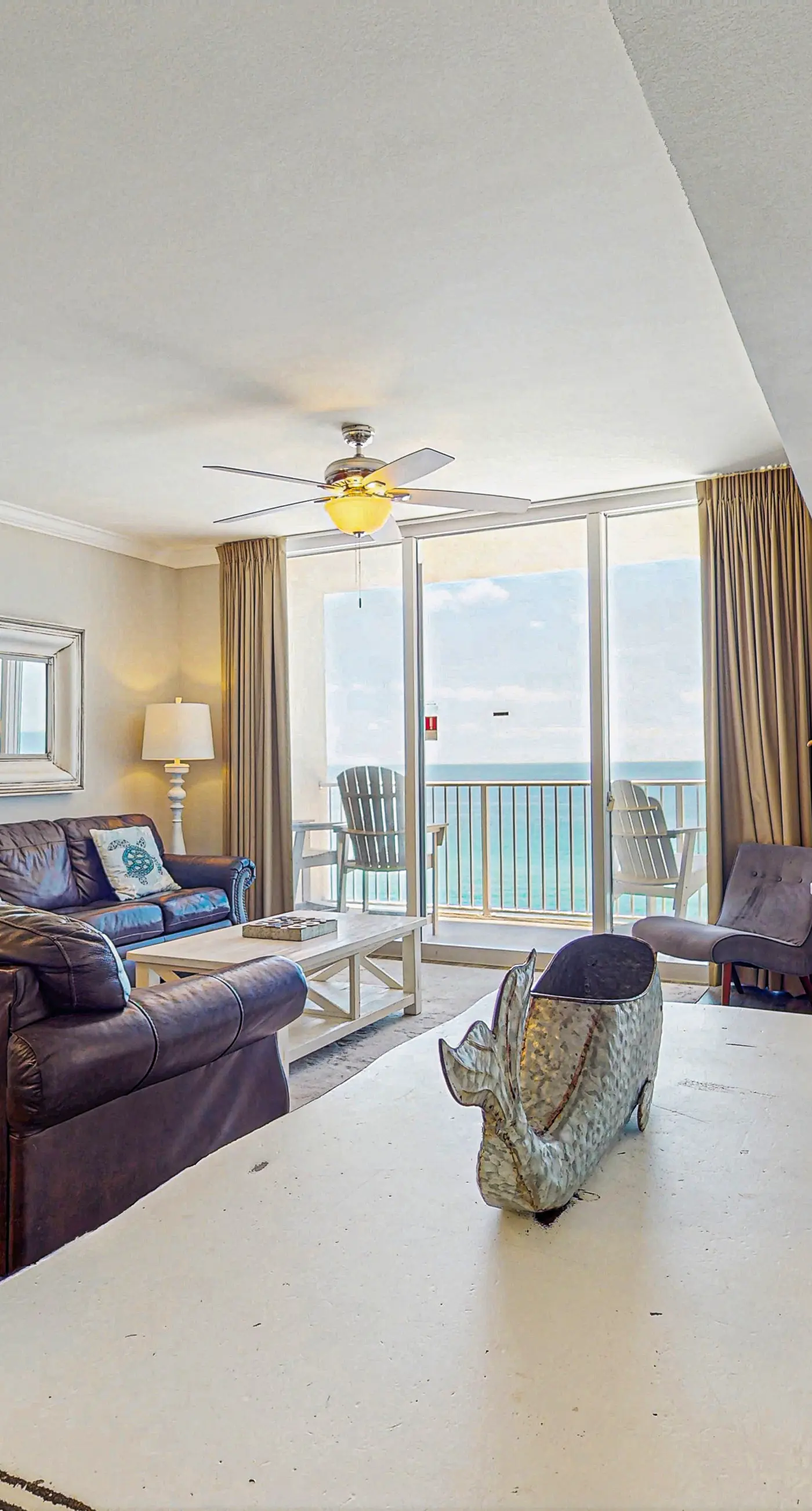 Eighth-floor beachfront condo w/ hot tubs, pools, seasonal beach service & more
