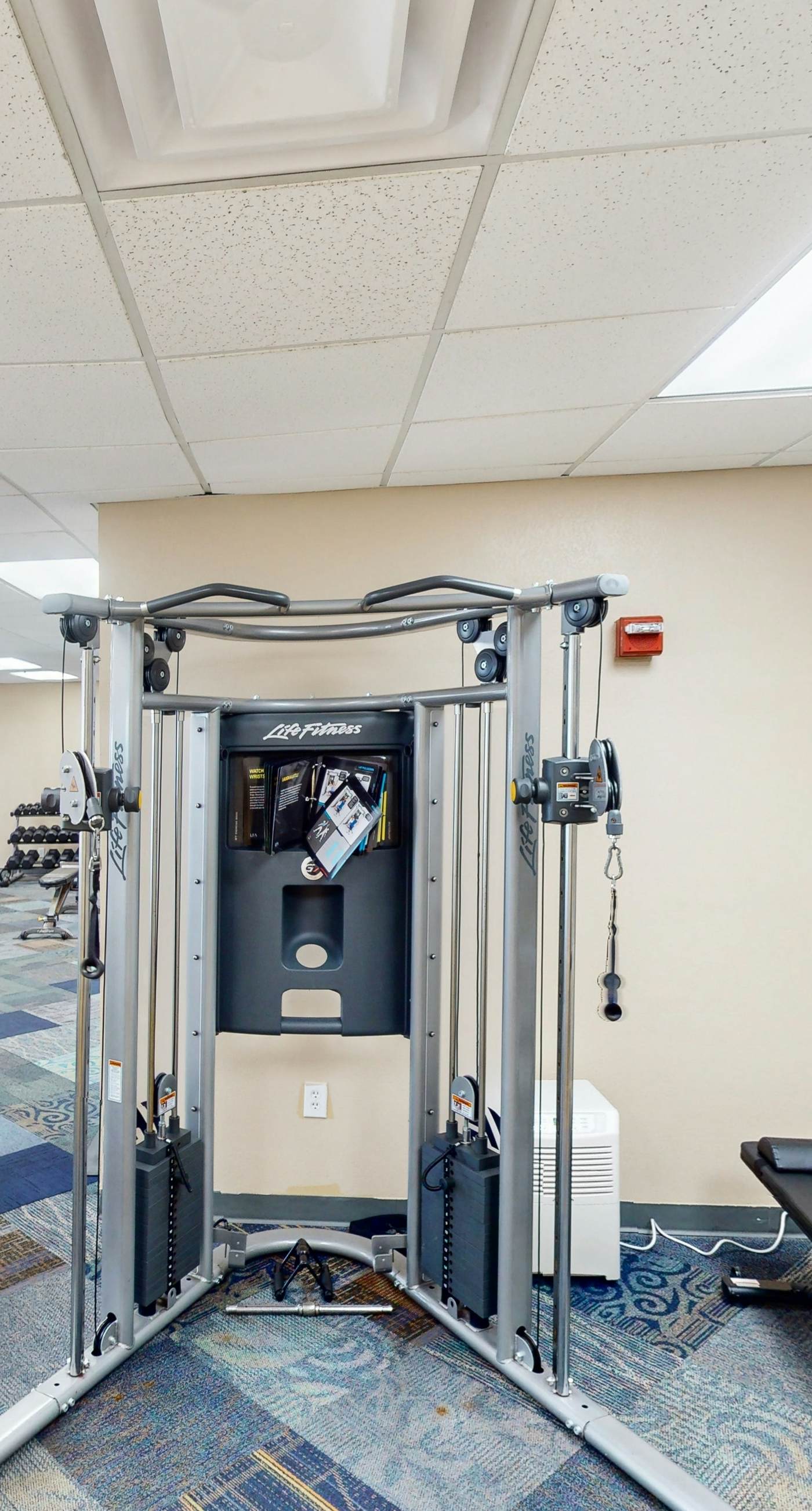 Eighth-floor beachfront condo w/ hot tubs, pools, seasonal beach service & more