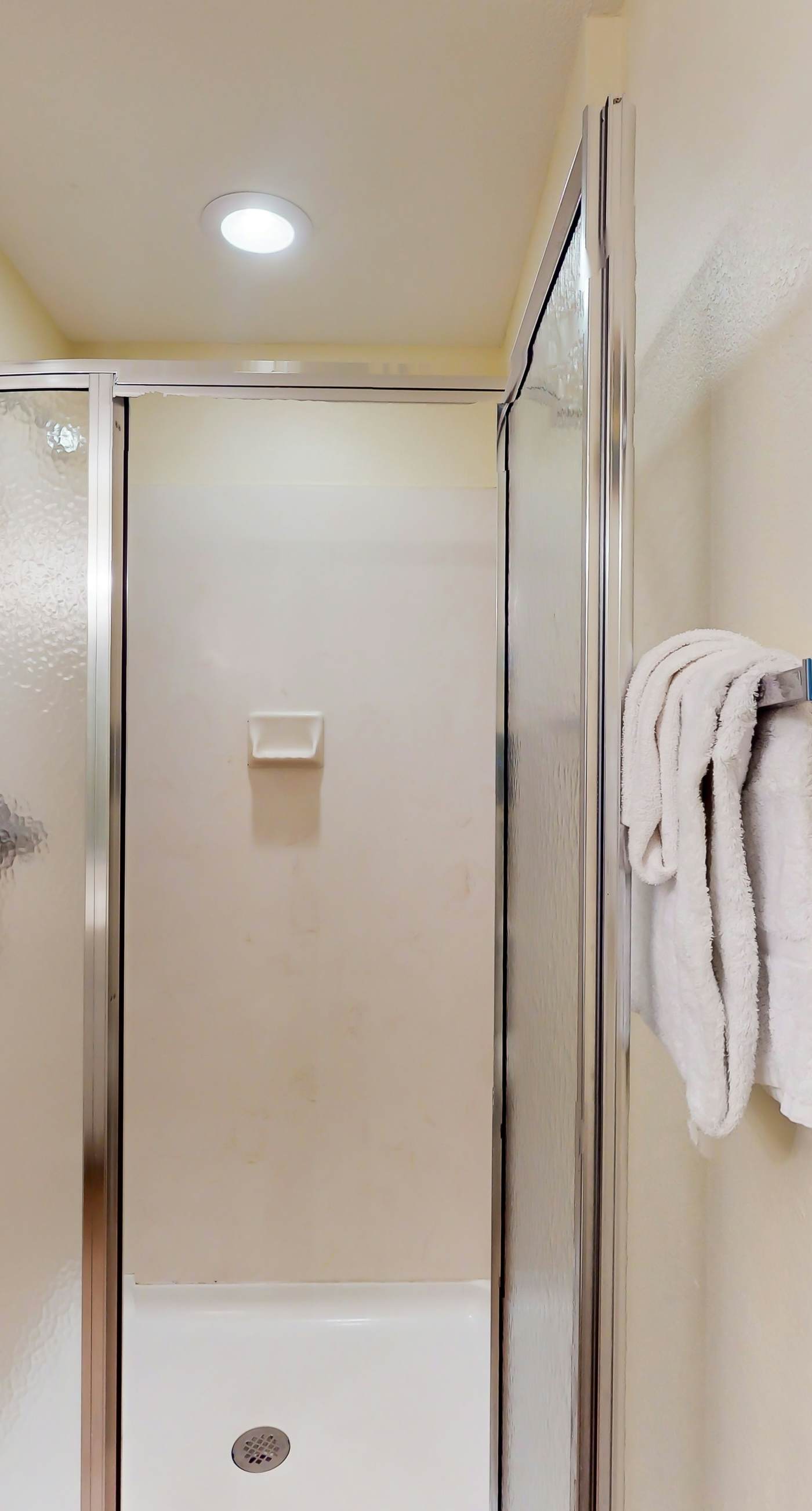 Gulf-front getaway with water views, pools, hot tub, fast WiFi, & central AC