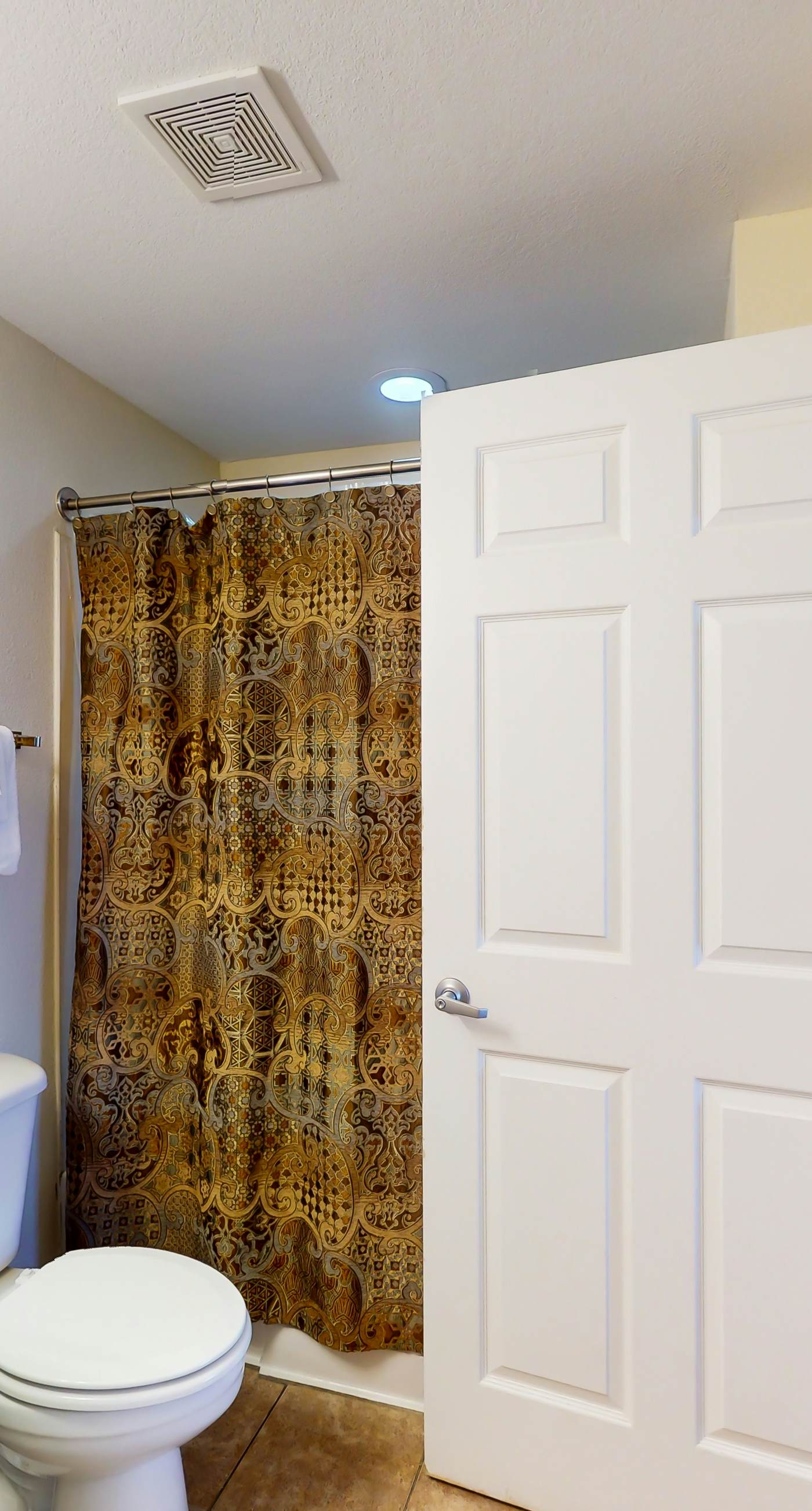 Gulf-front getaway with water views, pools, hot tub, fast WiFi, & central AC