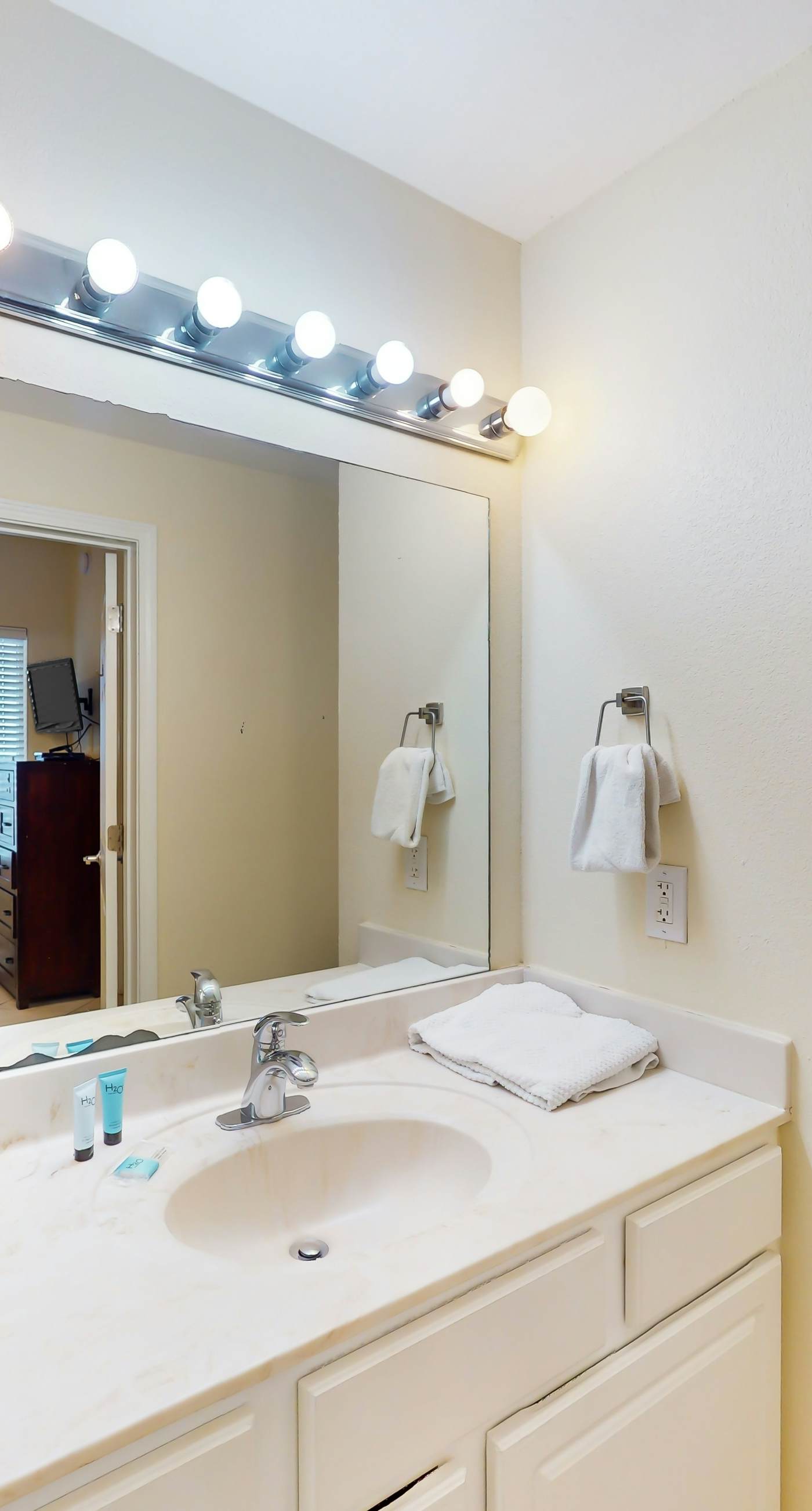 Gulf-front getaway with water views, pools, hot tub, fast WiFi, & central AC