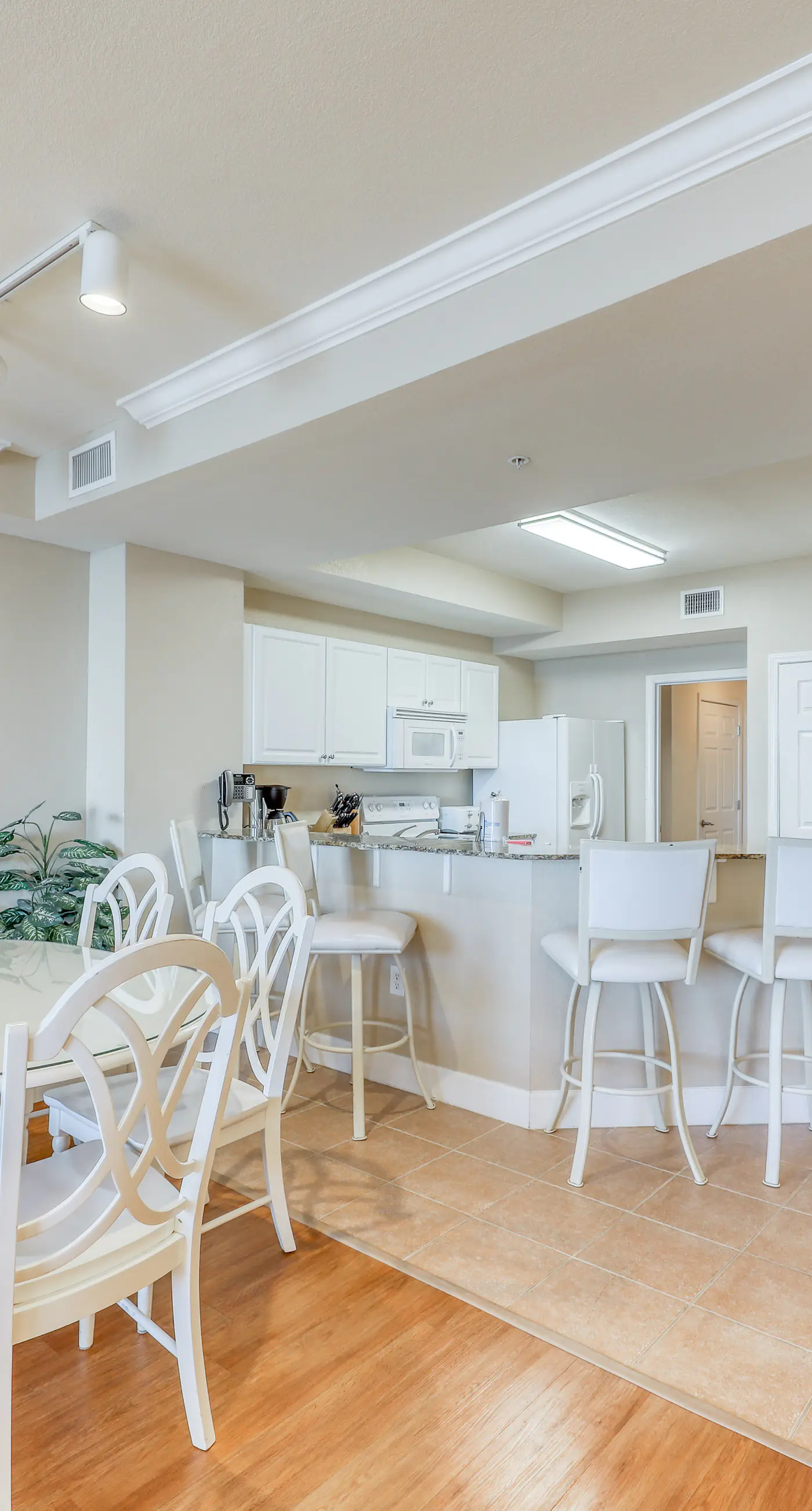 Welcoming, beachfront condo with Gulf views, pools & fitness center