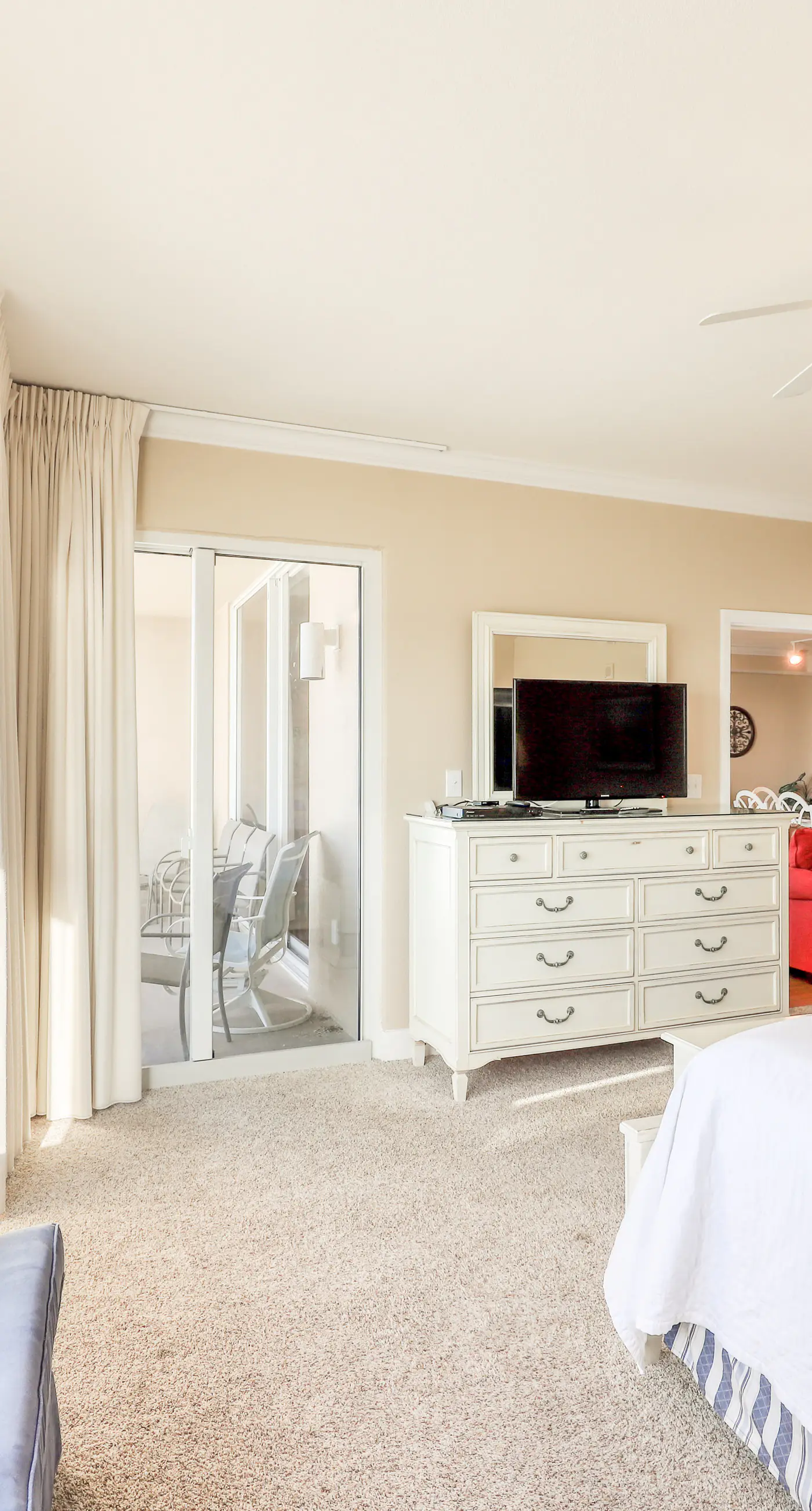 Welcoming, beachfront condo with Gulf views, pools & fitness center