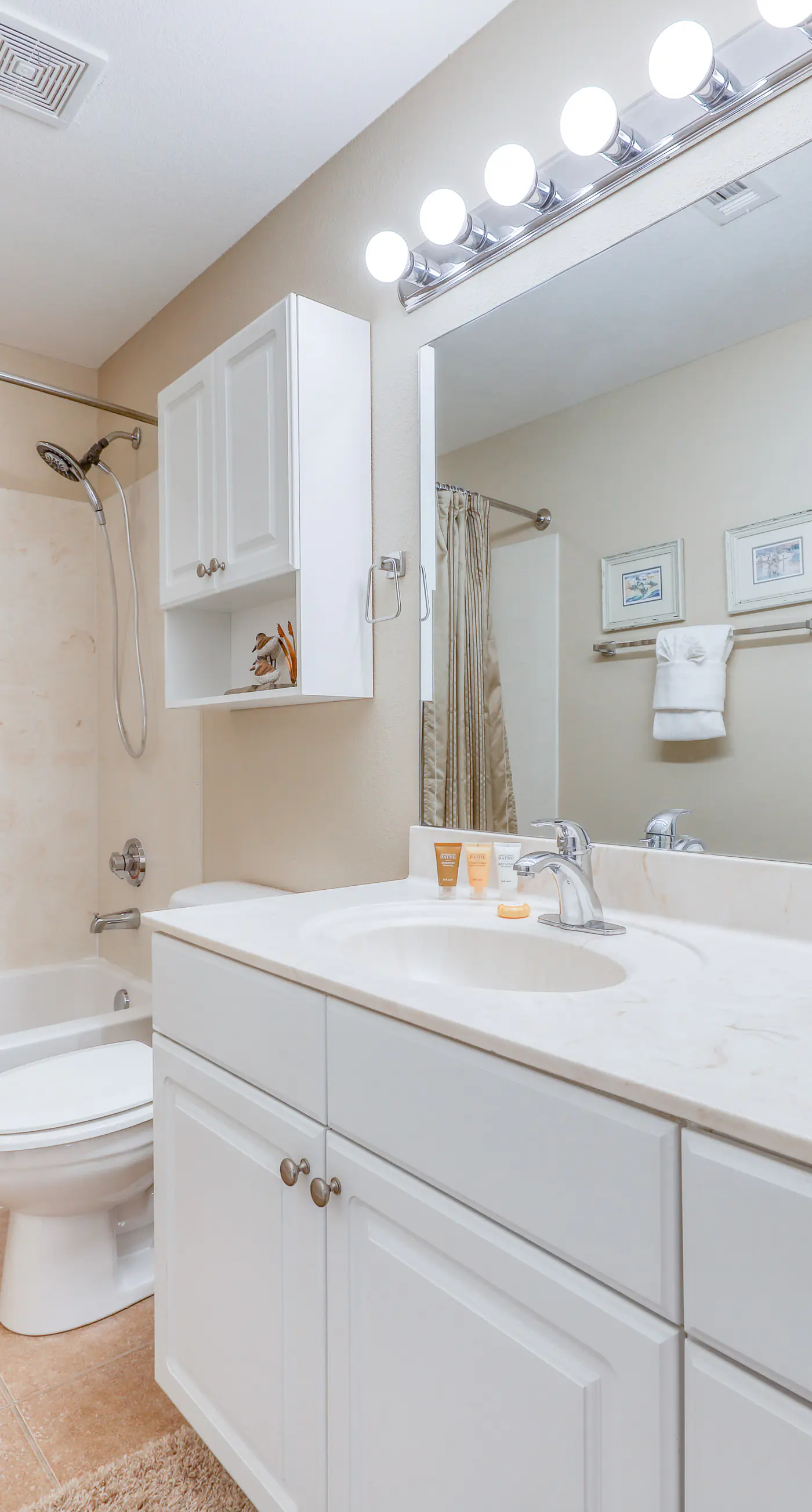 Welcoming, beachfront condo with Gulf views, pools & fitness center