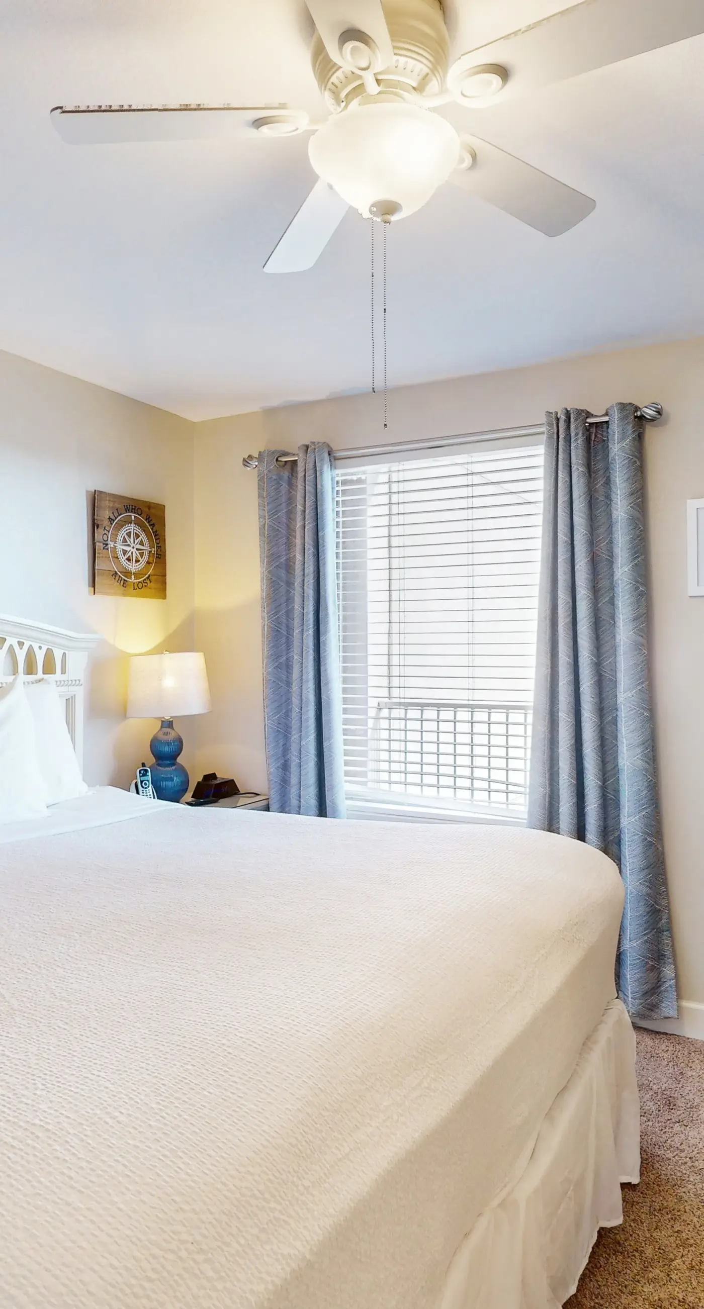 Spacious, beachfront condo w/shared gym, sauna, hot tub, pools, and BBQ area