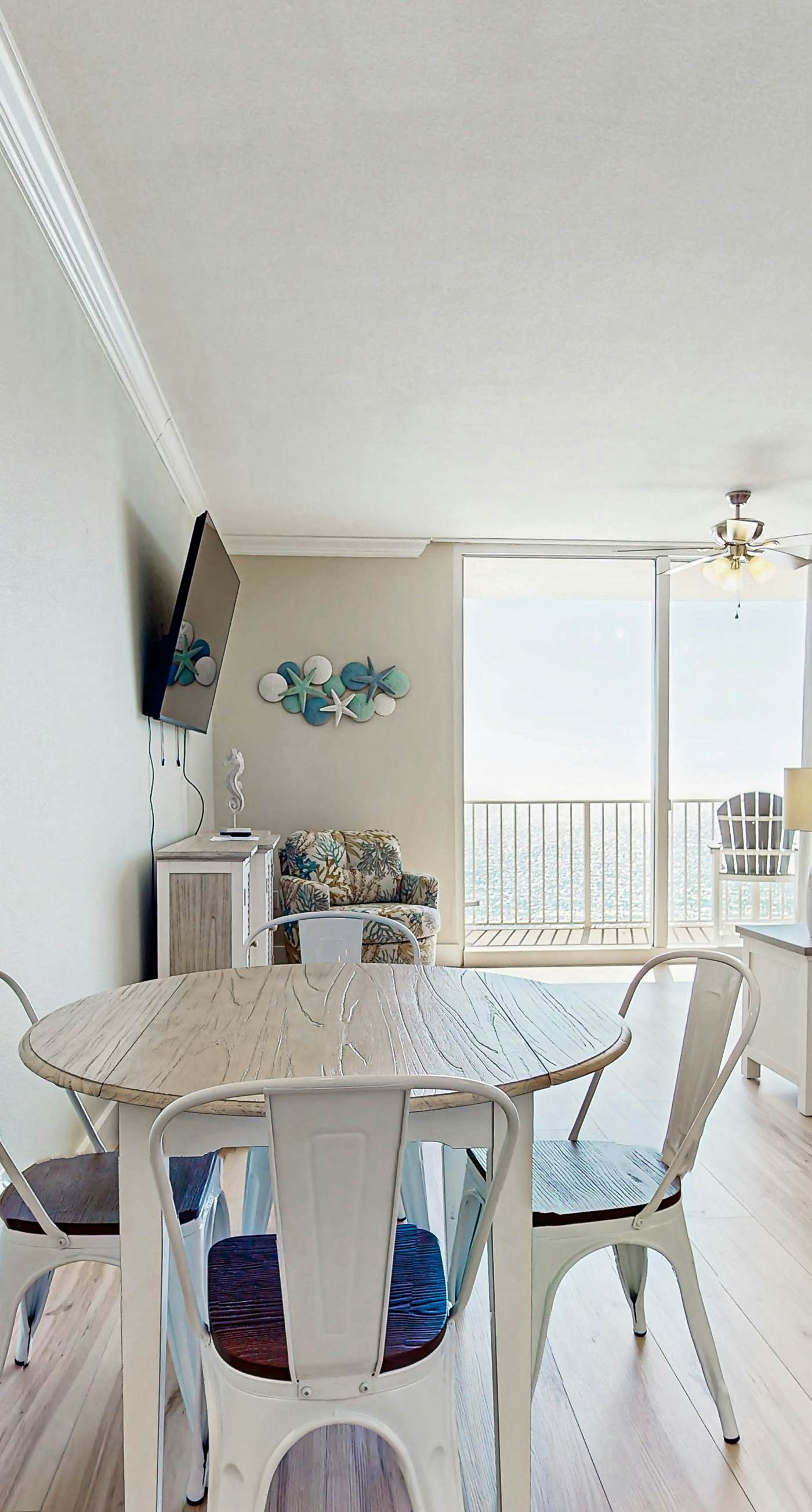 Beachfront condo with hot tub, sauna, pools, and stunning ocean views