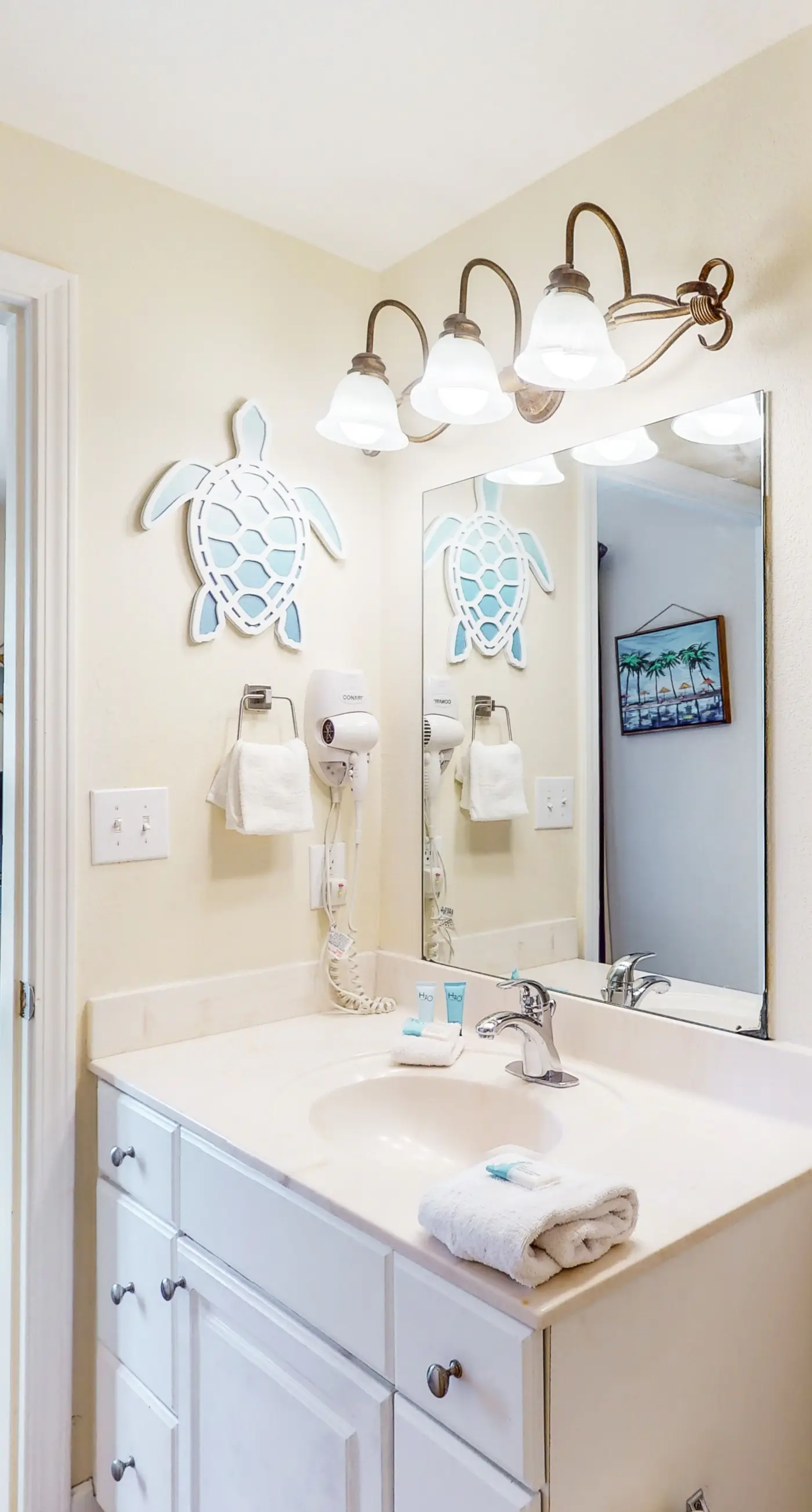 Beachfront condo with amazing views, shared pools, and beach access