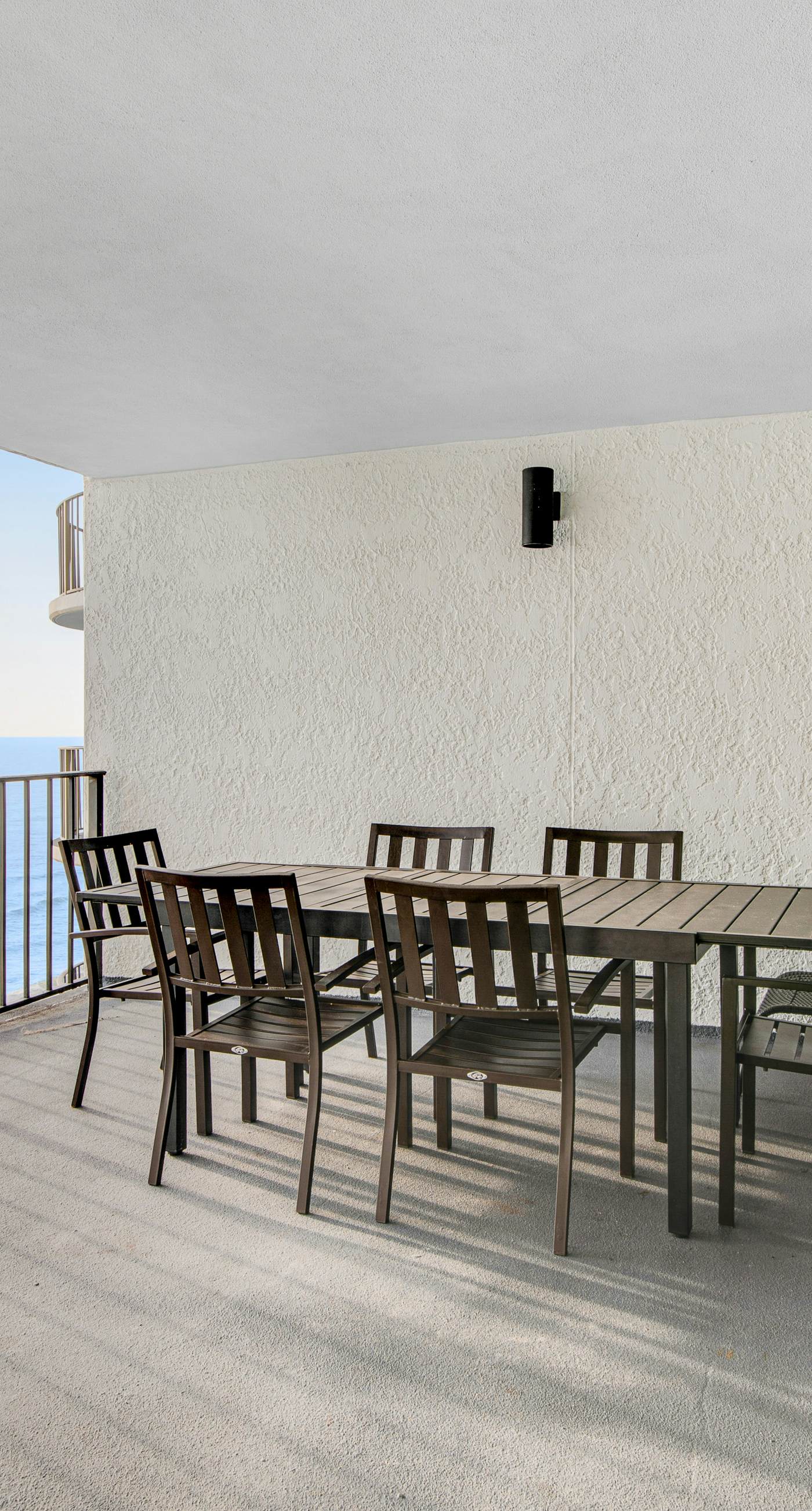 Waterfront beach condo w/ pool, hot tub & tennis available - balcony