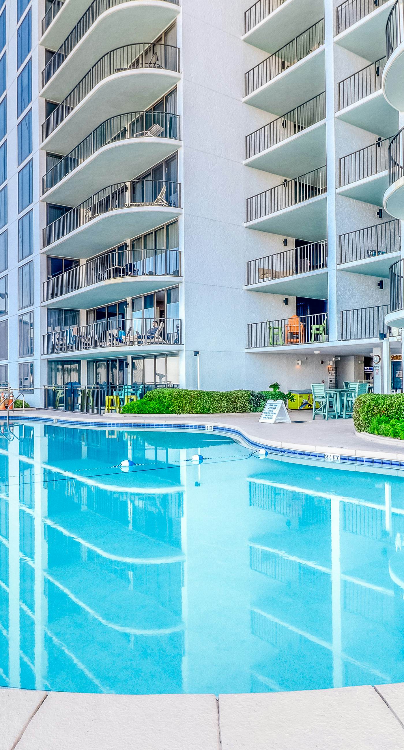 Waterfront beach condo w/ pool, hot tub & tennis available - balcony