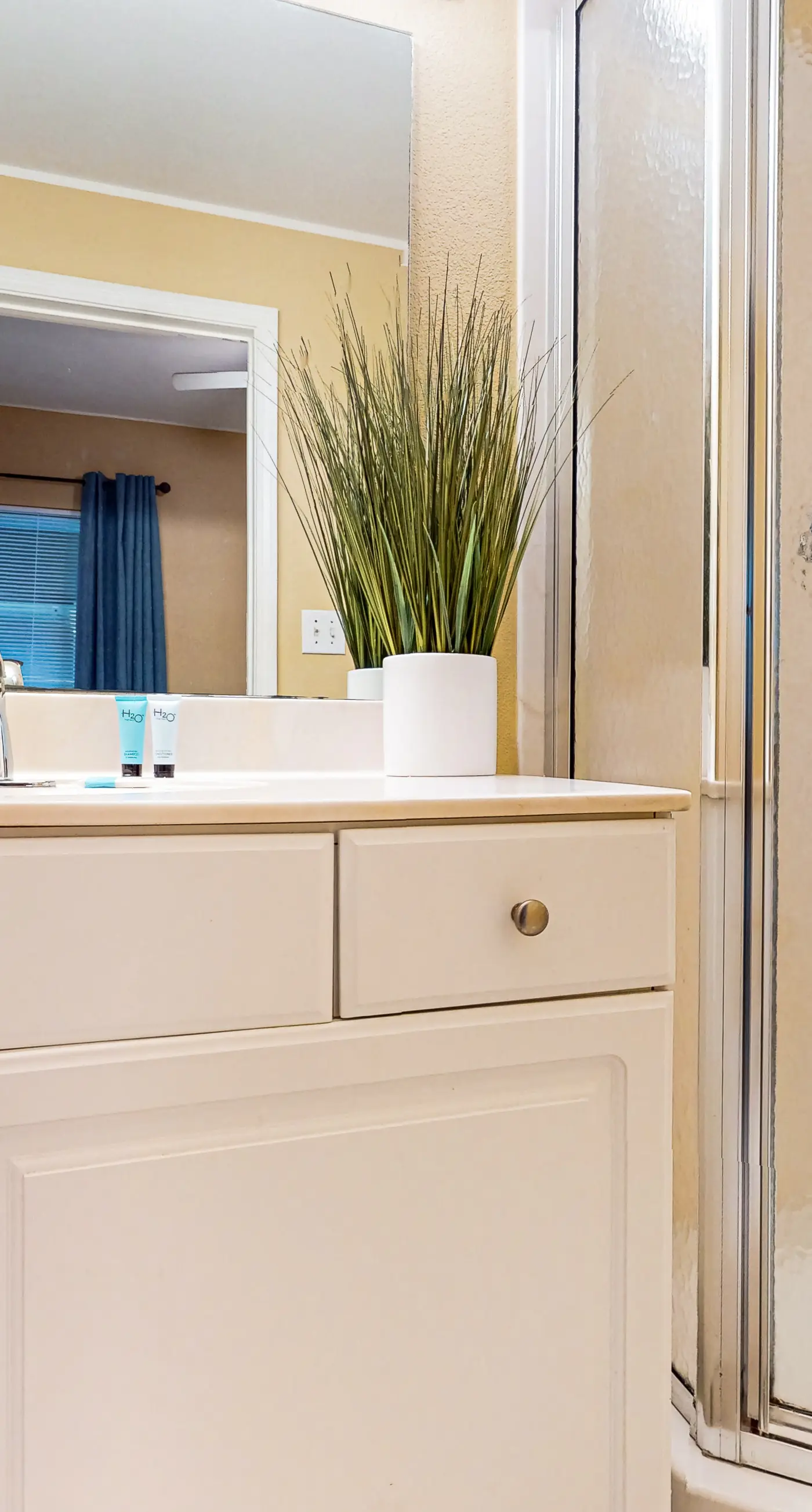 Gulf-front getaway with water views, pools, hot tub, game room & gym