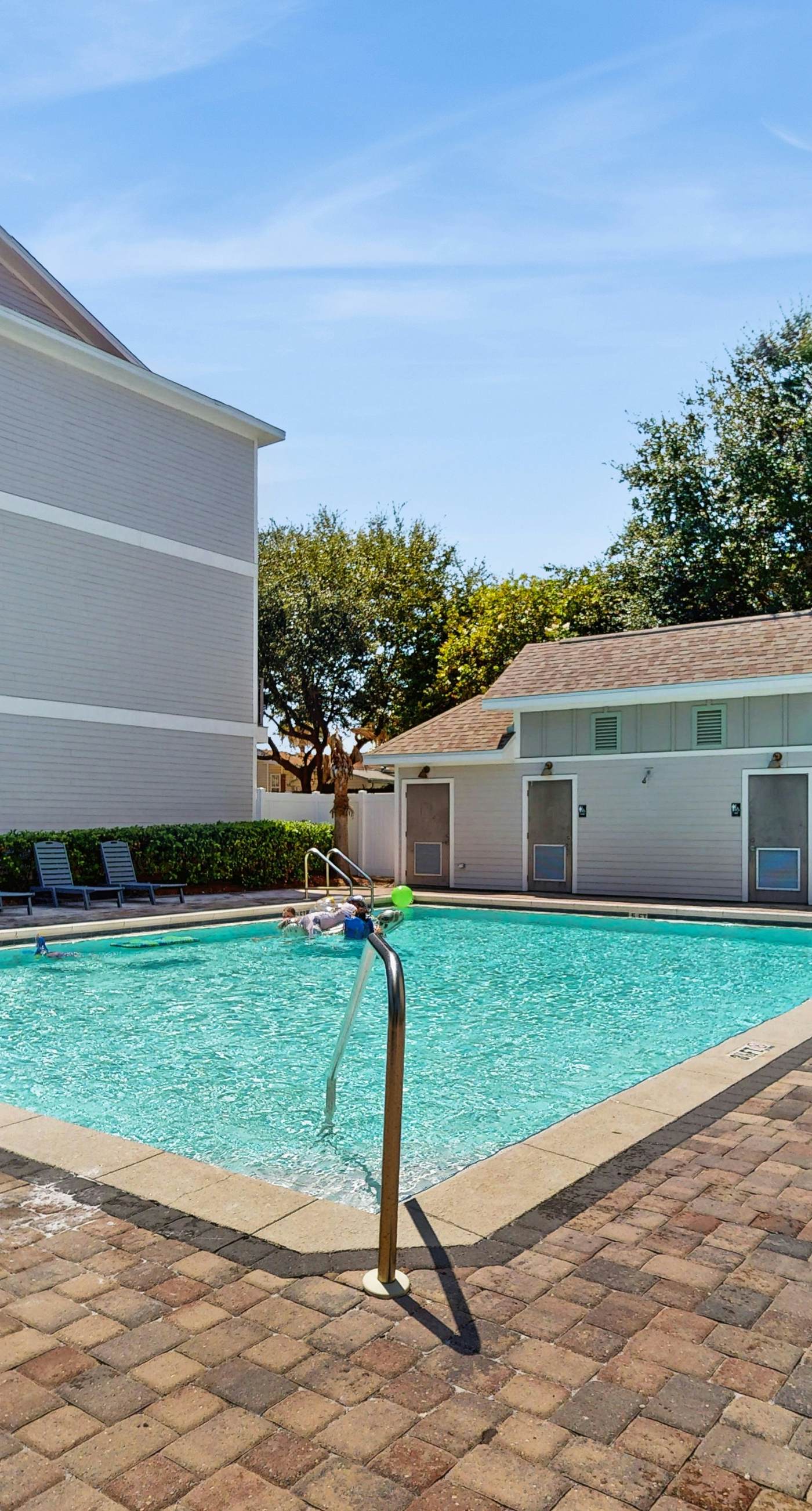 Spacious private home with patio, balconies, close to beaches & shared pool!