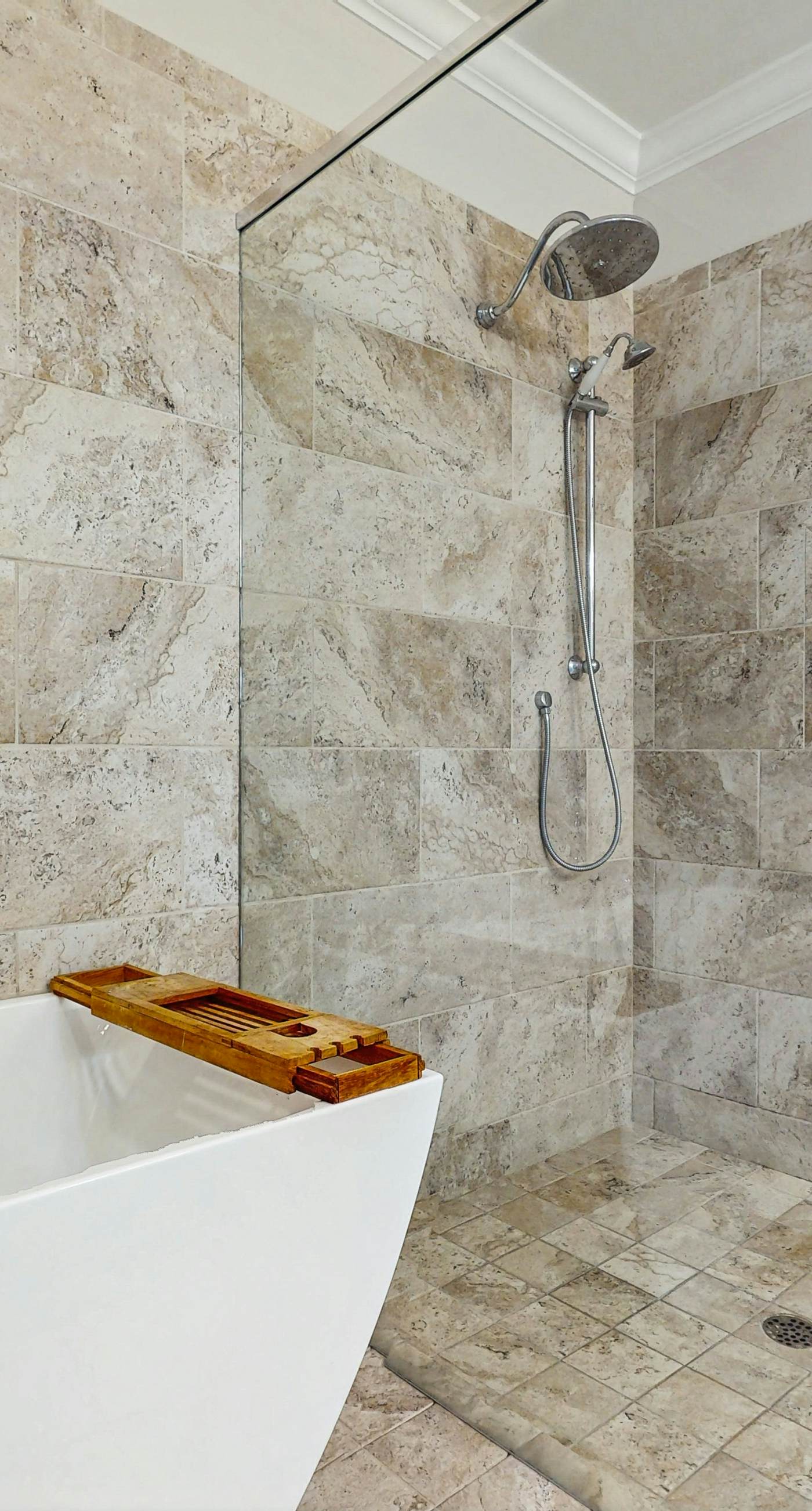 Spacious private home with patio, balconies, close to beaches & shared pool!