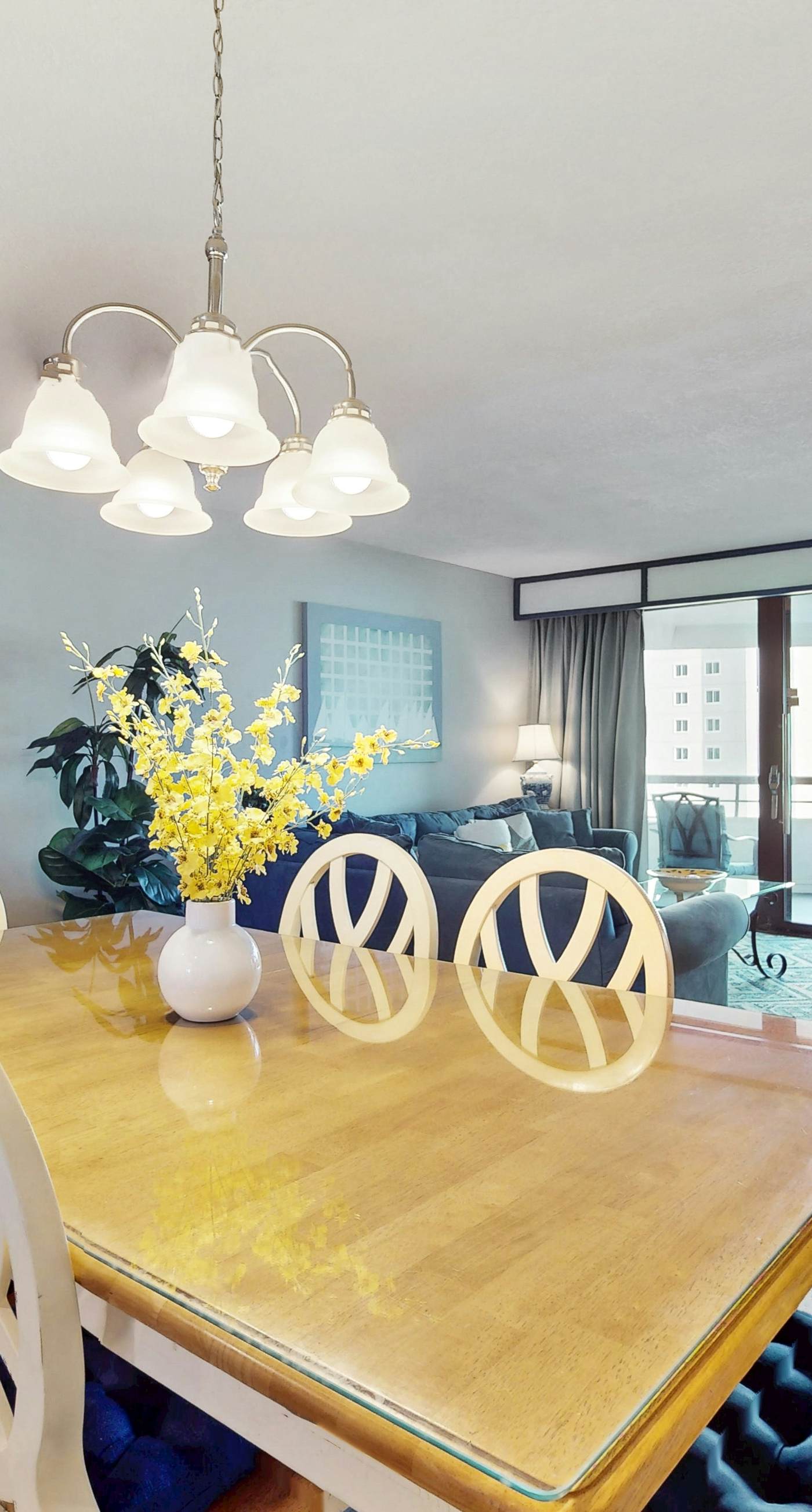 8th floor condo with Gulf views, balcony, pools, hot tubs, central AC, and WiFi