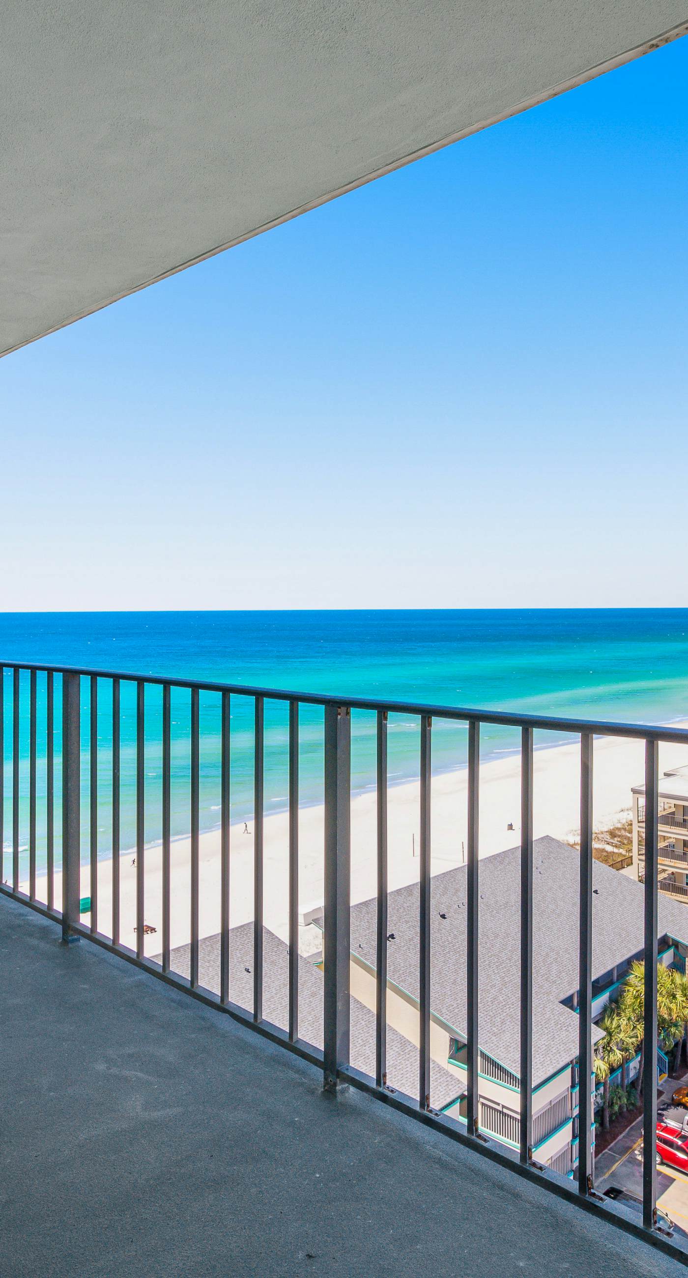Gulf views from your private balcony - condo with pool , hot tub & beach access