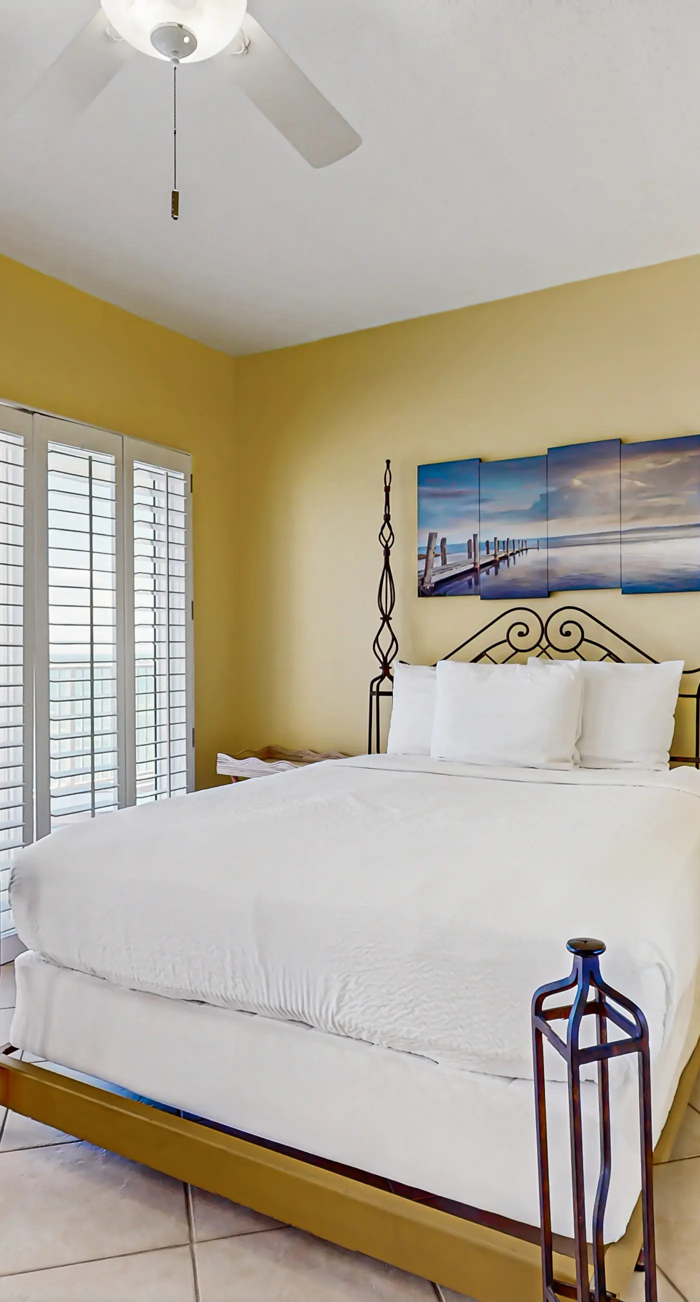 Oceanfront condo with heated pool, tennis, grilling station, & gym - balcony