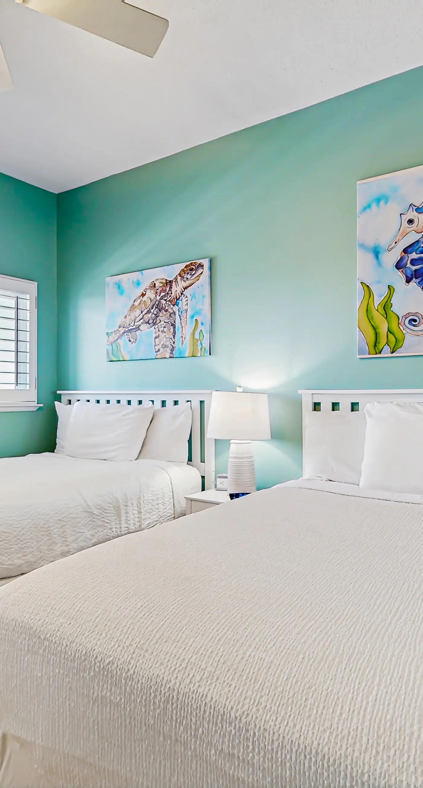 Oceanfront condo with heated pool, tennis, grilling station, & gym - balcony