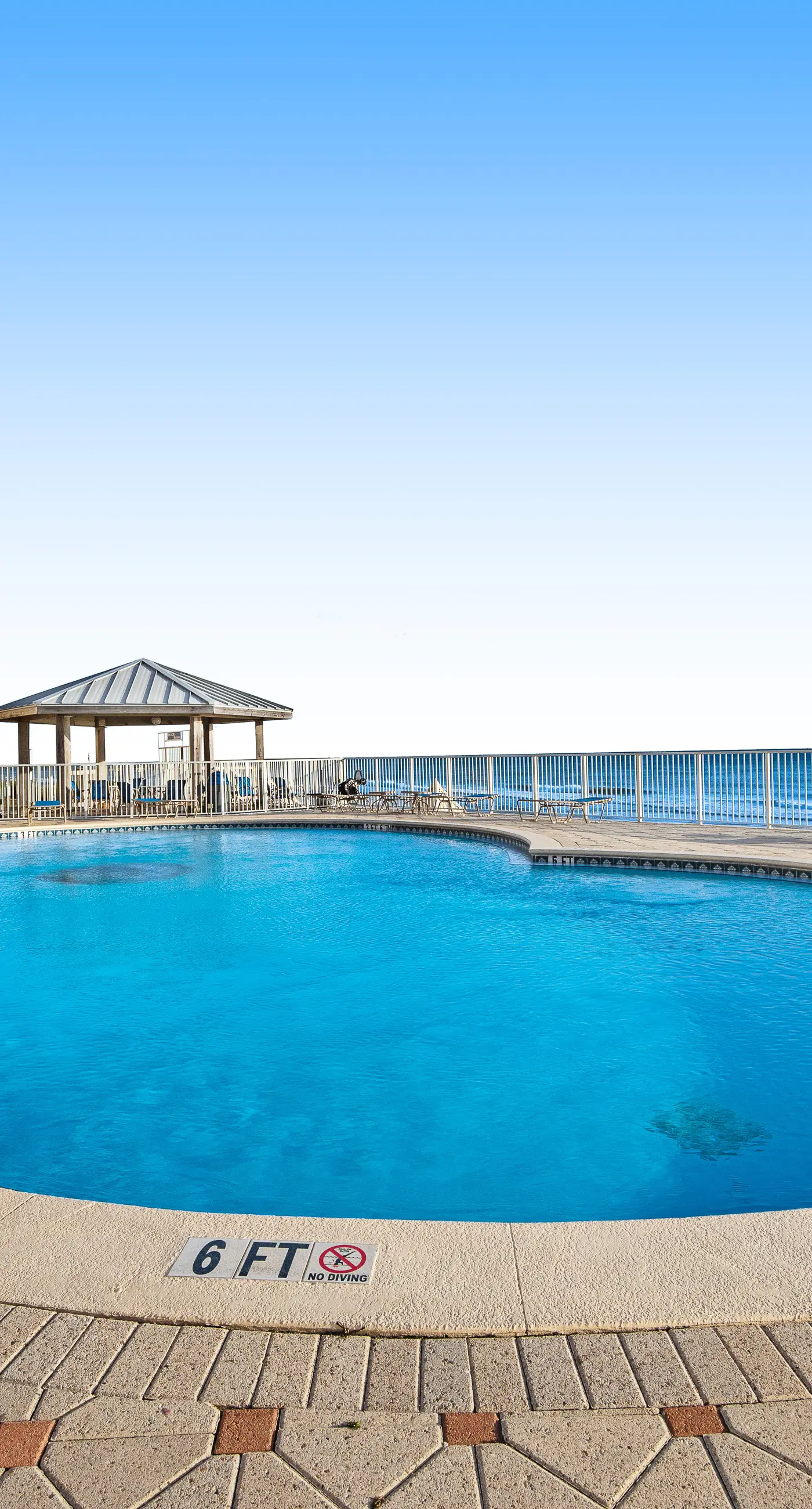 Oceanfront condo with heated pool, tennis, grilling station, & gym - balcony