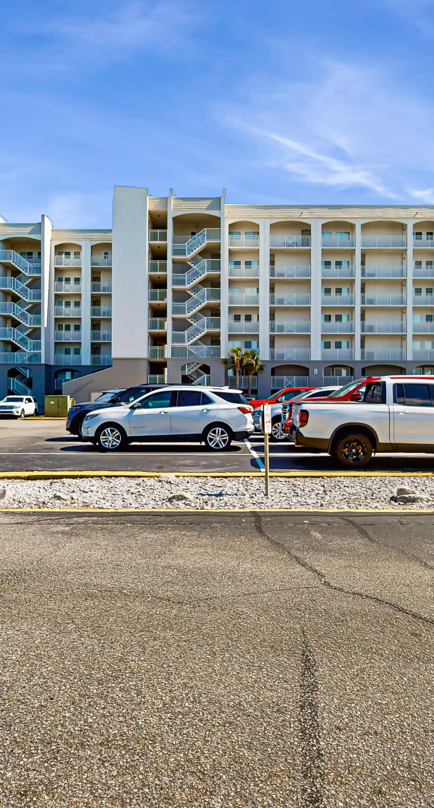 Oceanfront condo with heated pool, tennis, grilling station, & gym - balcony