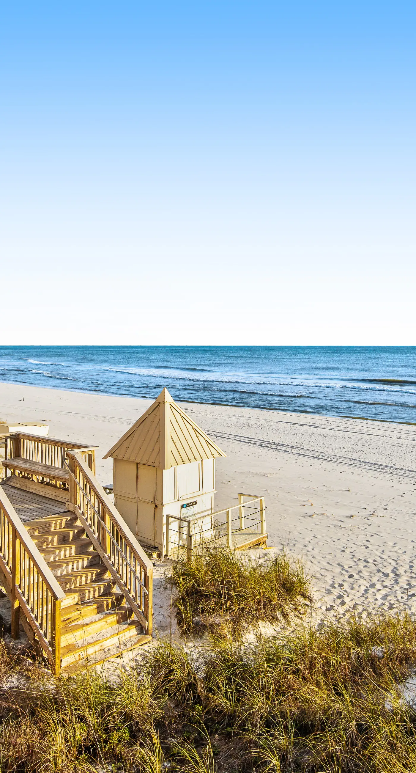 Oceanfront condo with heated pool, tennis, grilling station, & gym - balcony