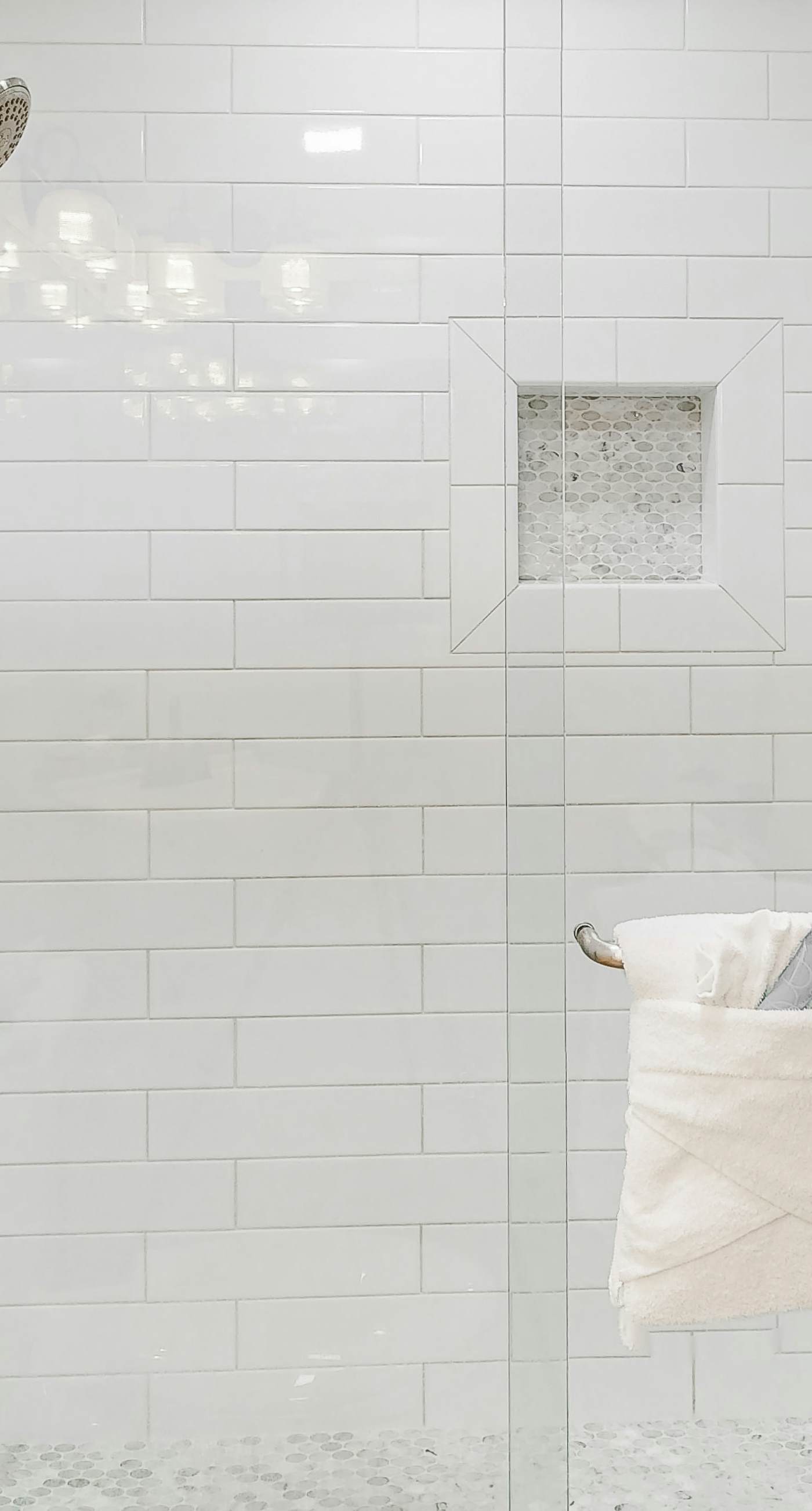 Cozy Condo Near Beach with Pool, Balcony, Dining & Shopping