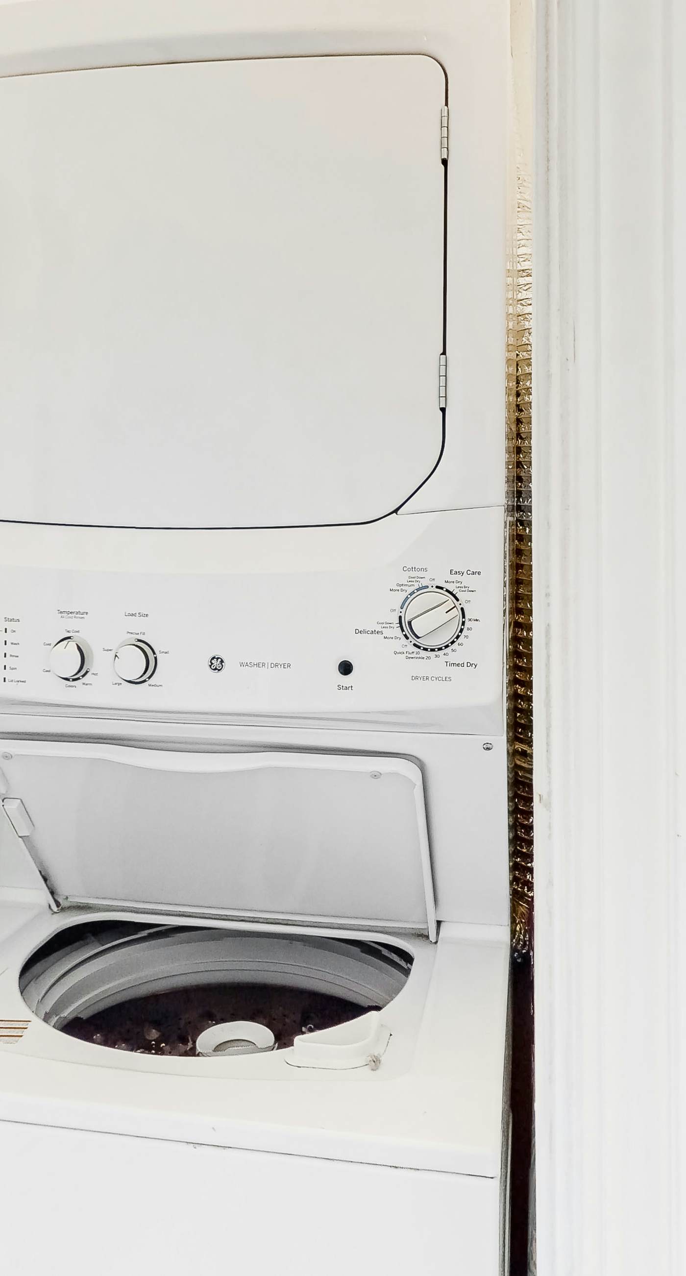 Cozy Condo Near Beach with Pool, Balcony, Dining & Shopping