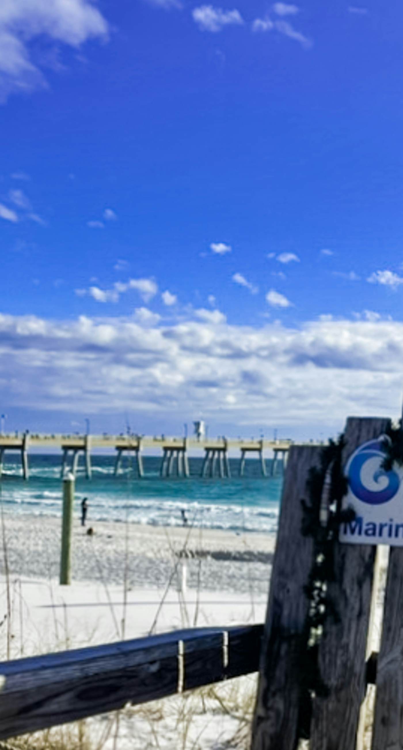 Cozy Condo Near Beach with Pool, Balcony, Dining & Shopping