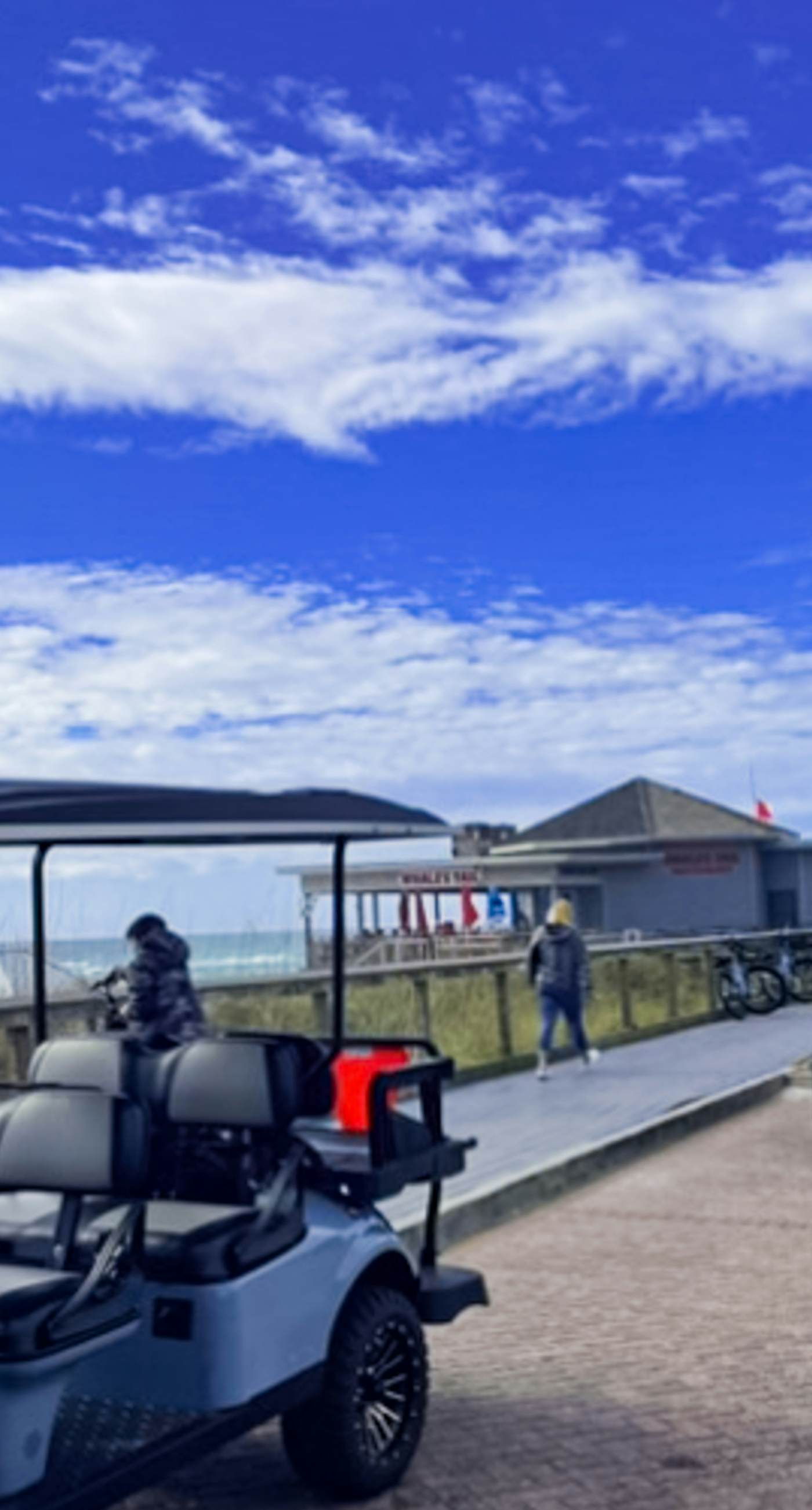 Cozy Condo Near Beach with Pool, Balcony, Dining & Shopping