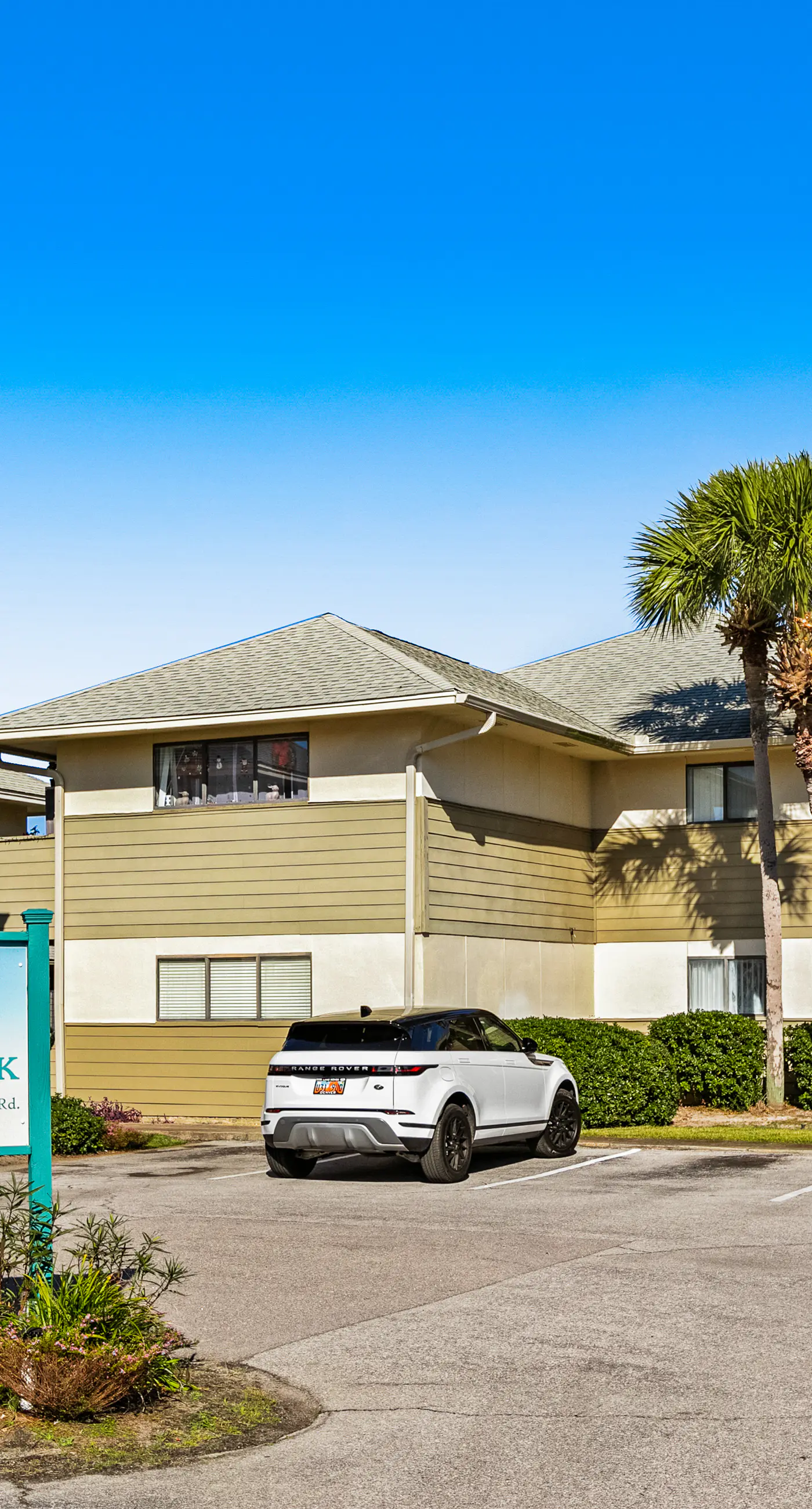 Condo with beach access, resort pools & relaxing balcony