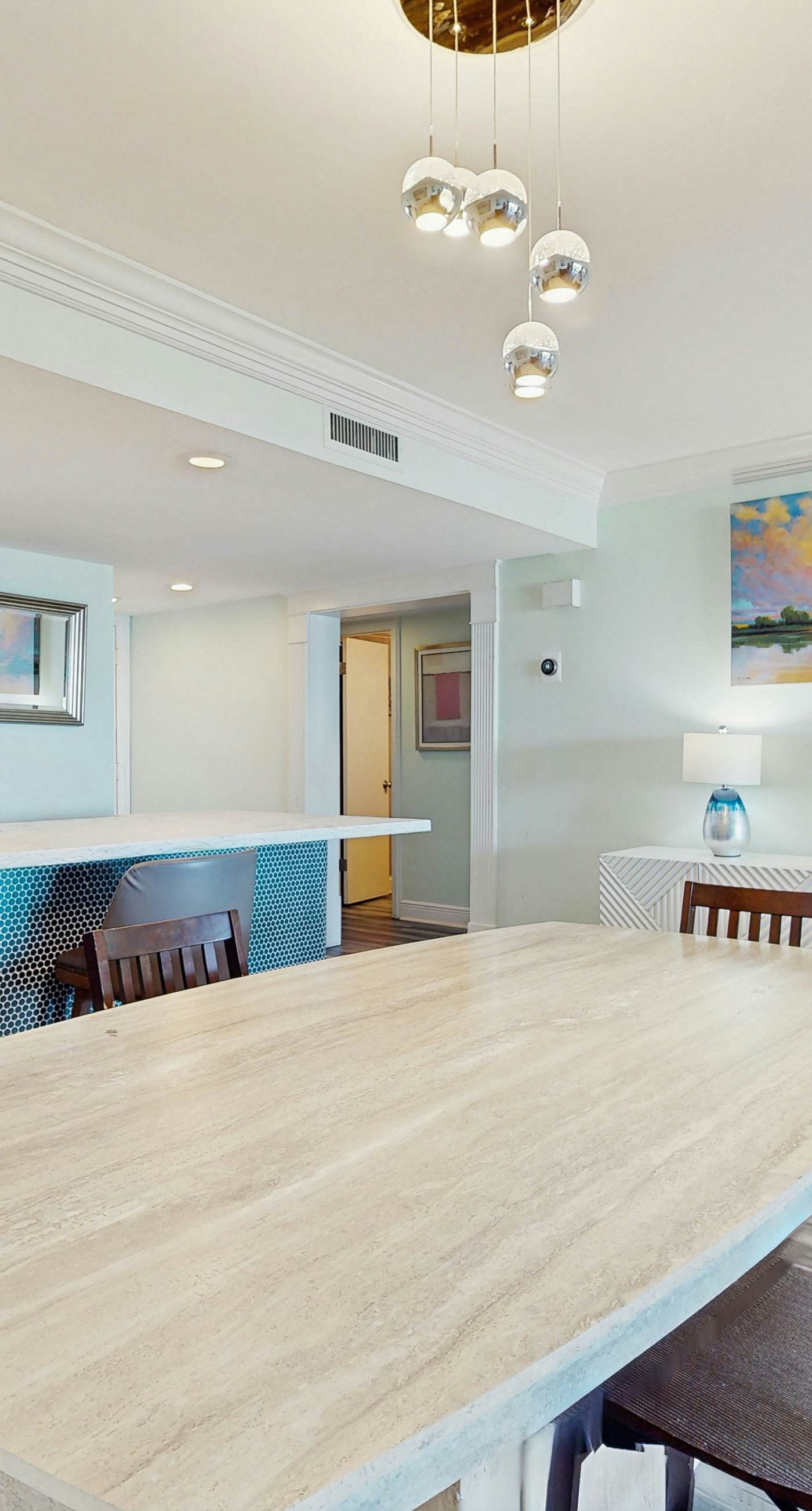 Gorgeous beachview condo with shared pool & beach access