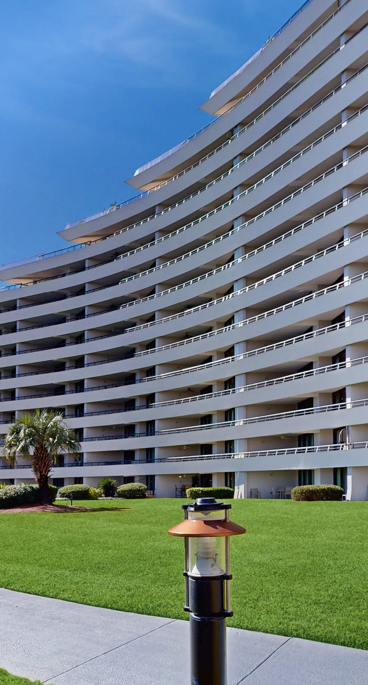 Gorgeous beachview condo with shared pool & beach access