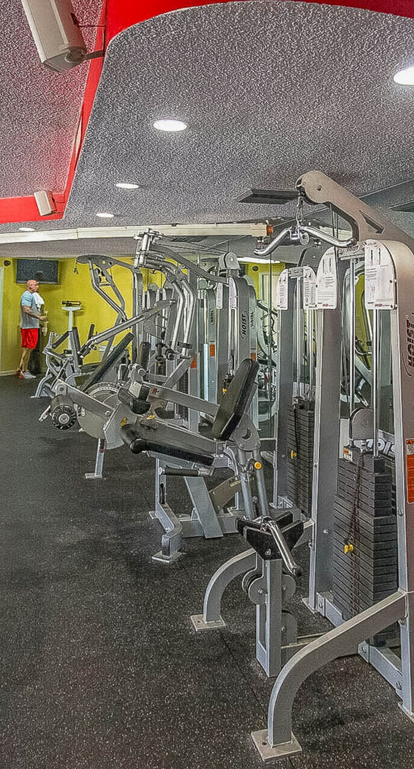 Gorgeous beachview condo with shared pool & beach access