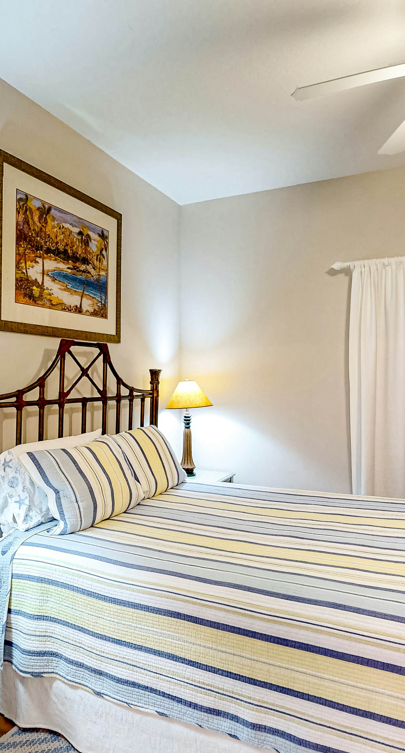 Dog-friendly condo with pool, hot tub, private balcony, AC, & washer&dryer