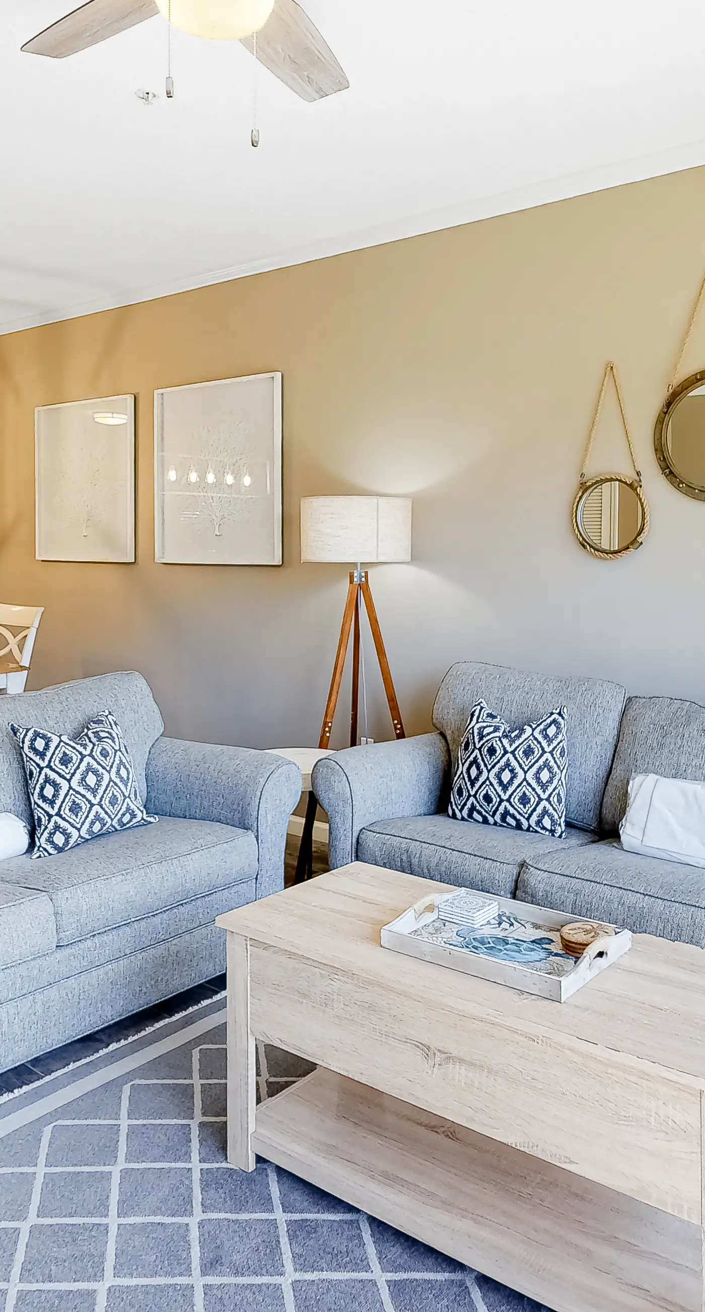 Updated ground floor beachside condo with private beach access & patio