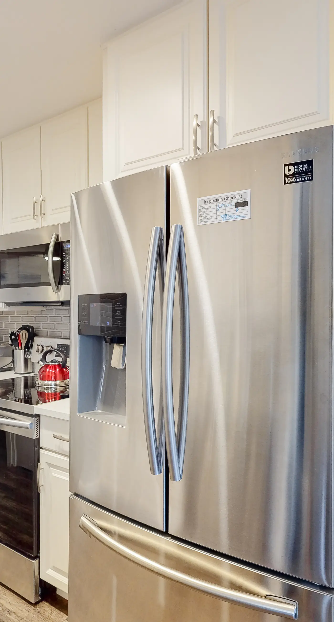 Ground-floor condo near beach with WiFi, central ac, patio, & onsite pool,tennis