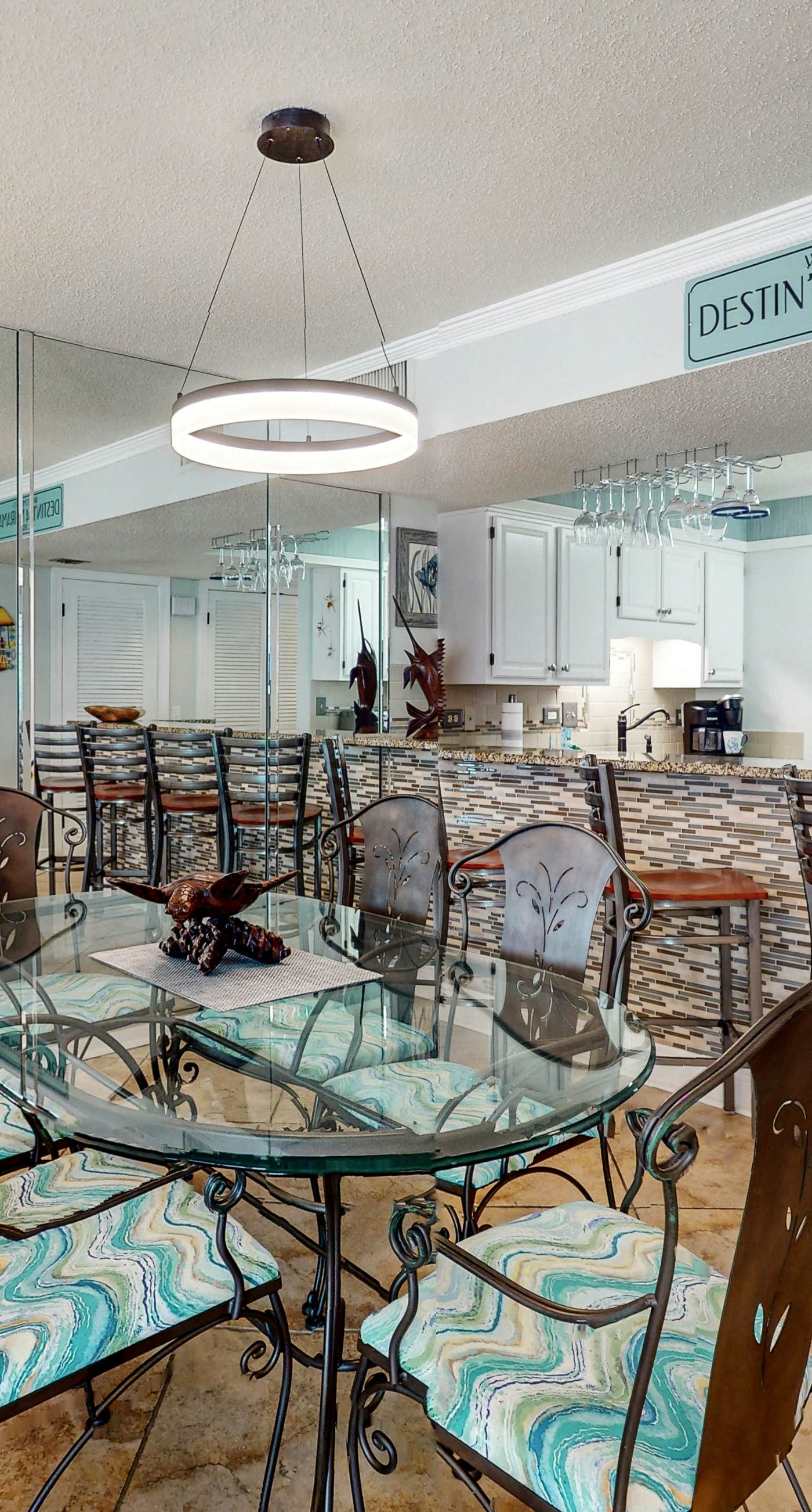 Gulf-front condo w/ pool, hot tub & included beach service