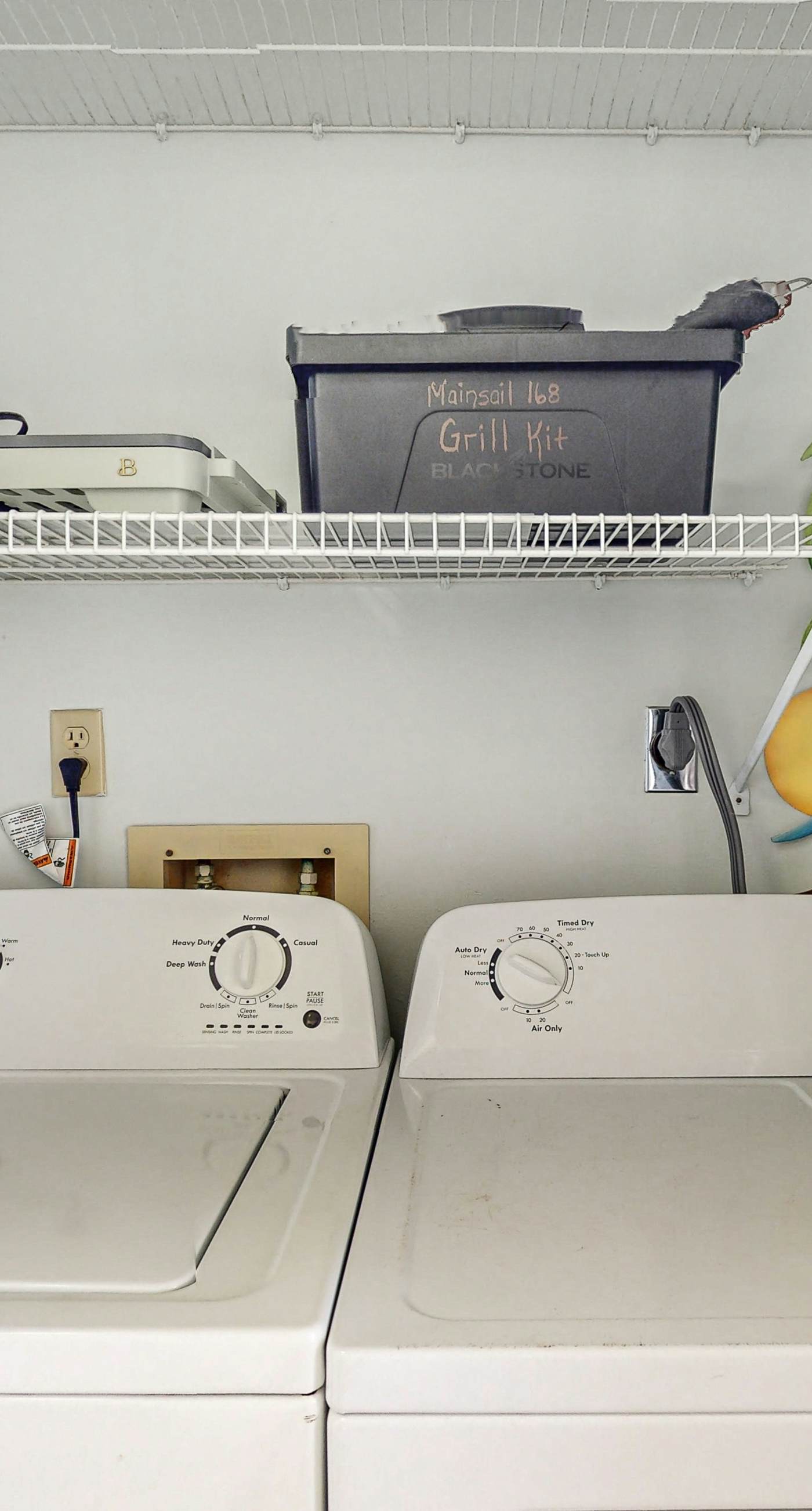 Gulf-front condo w/ pool, hot tub & included beach service