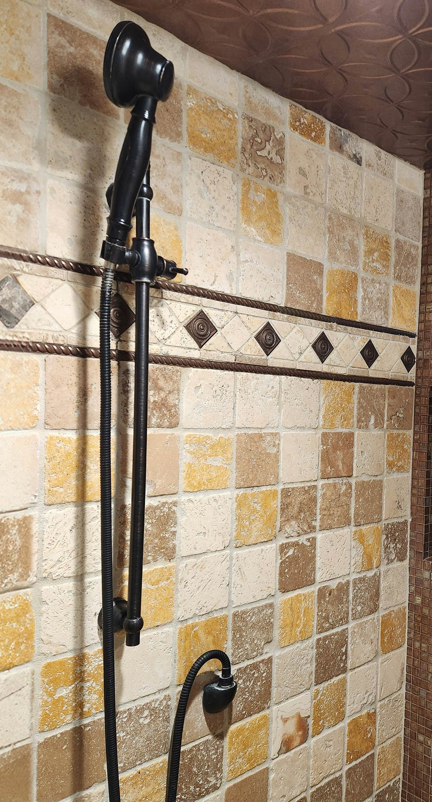 Gulf-front condo w/ pool, hot tub & included beach service