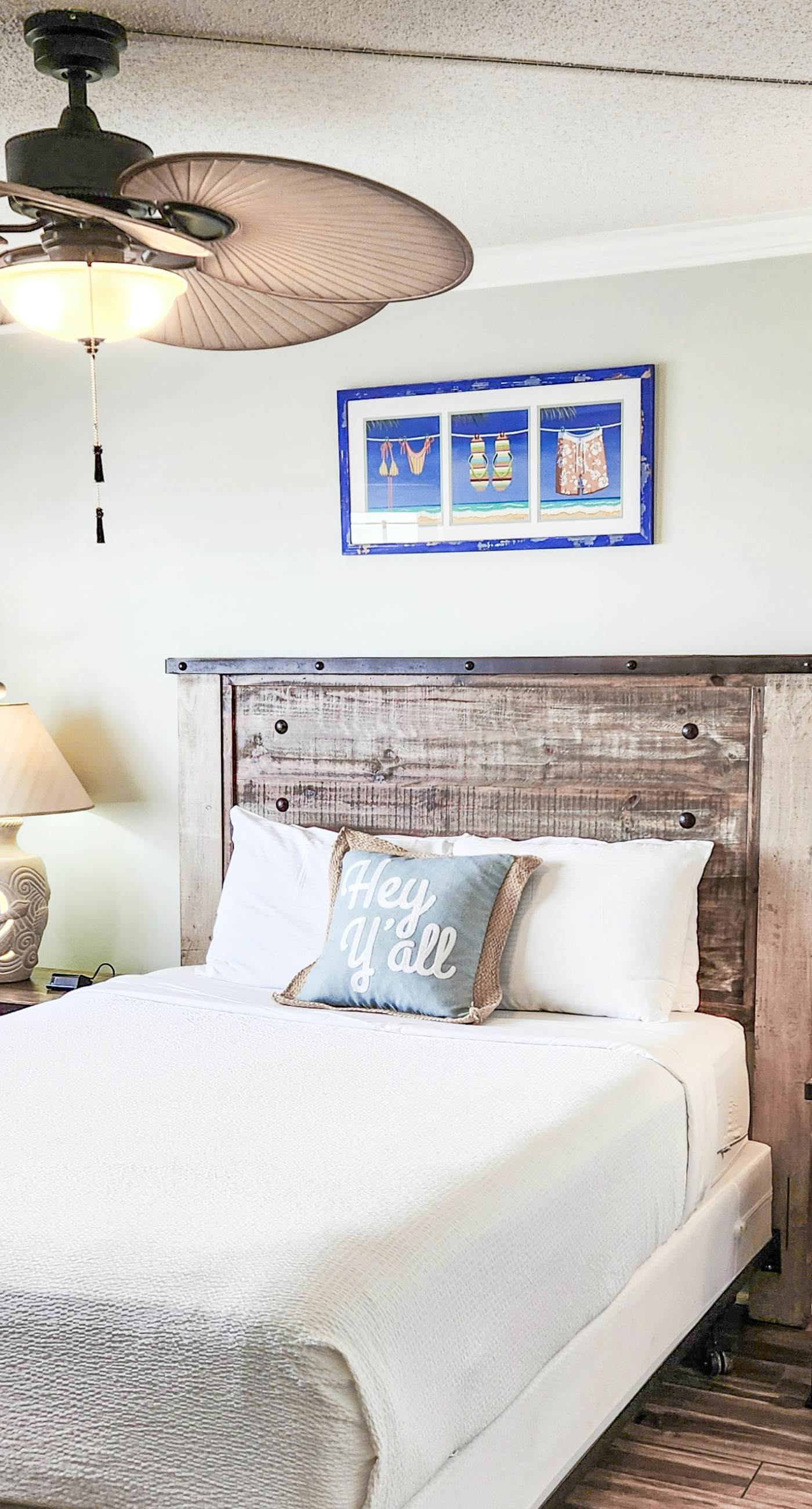 Gulf-front condo w/ pool, hot tub & included beach service