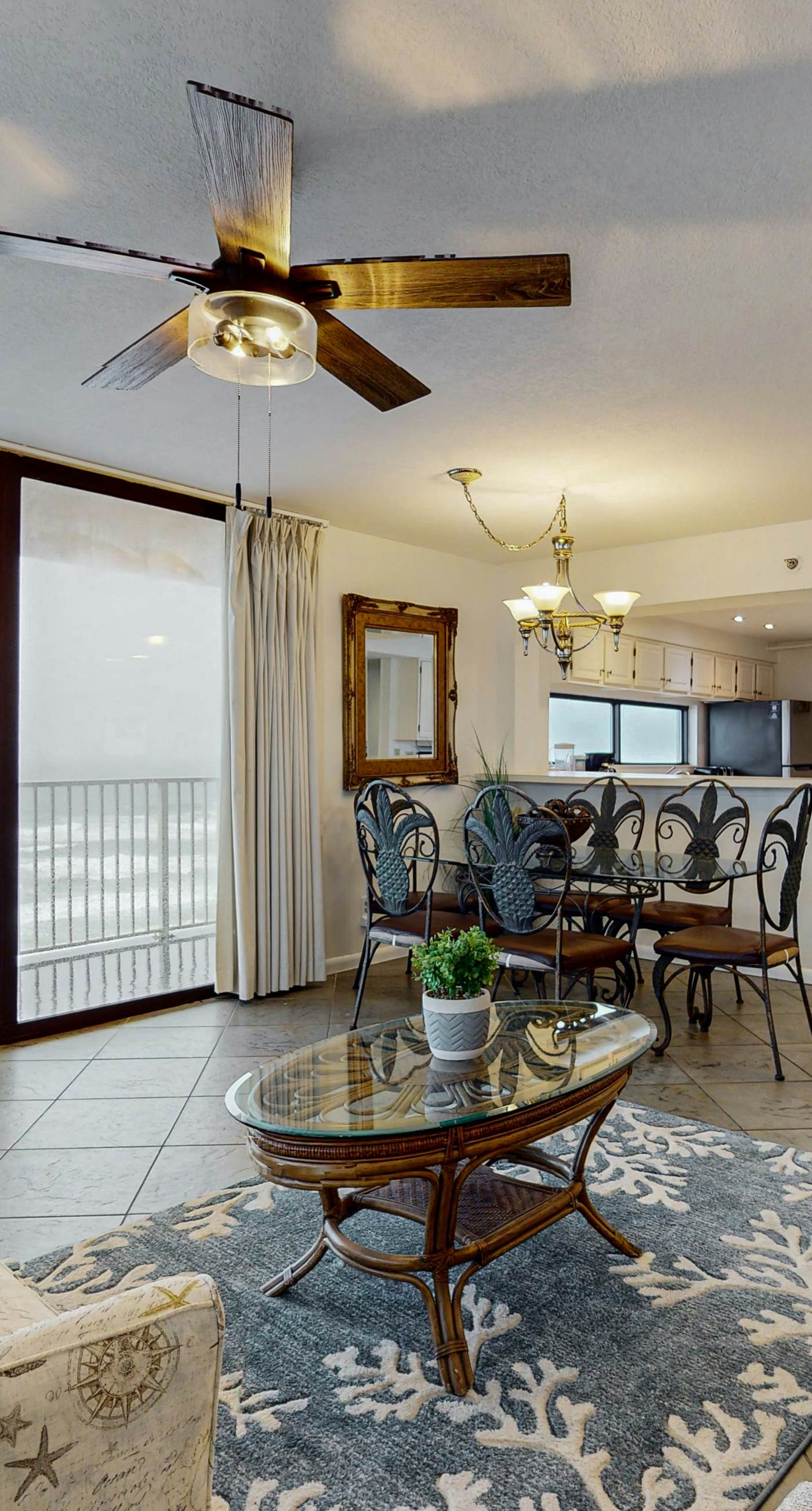 6th-floor coastal, bright condo - beach service included, steps to restaurants