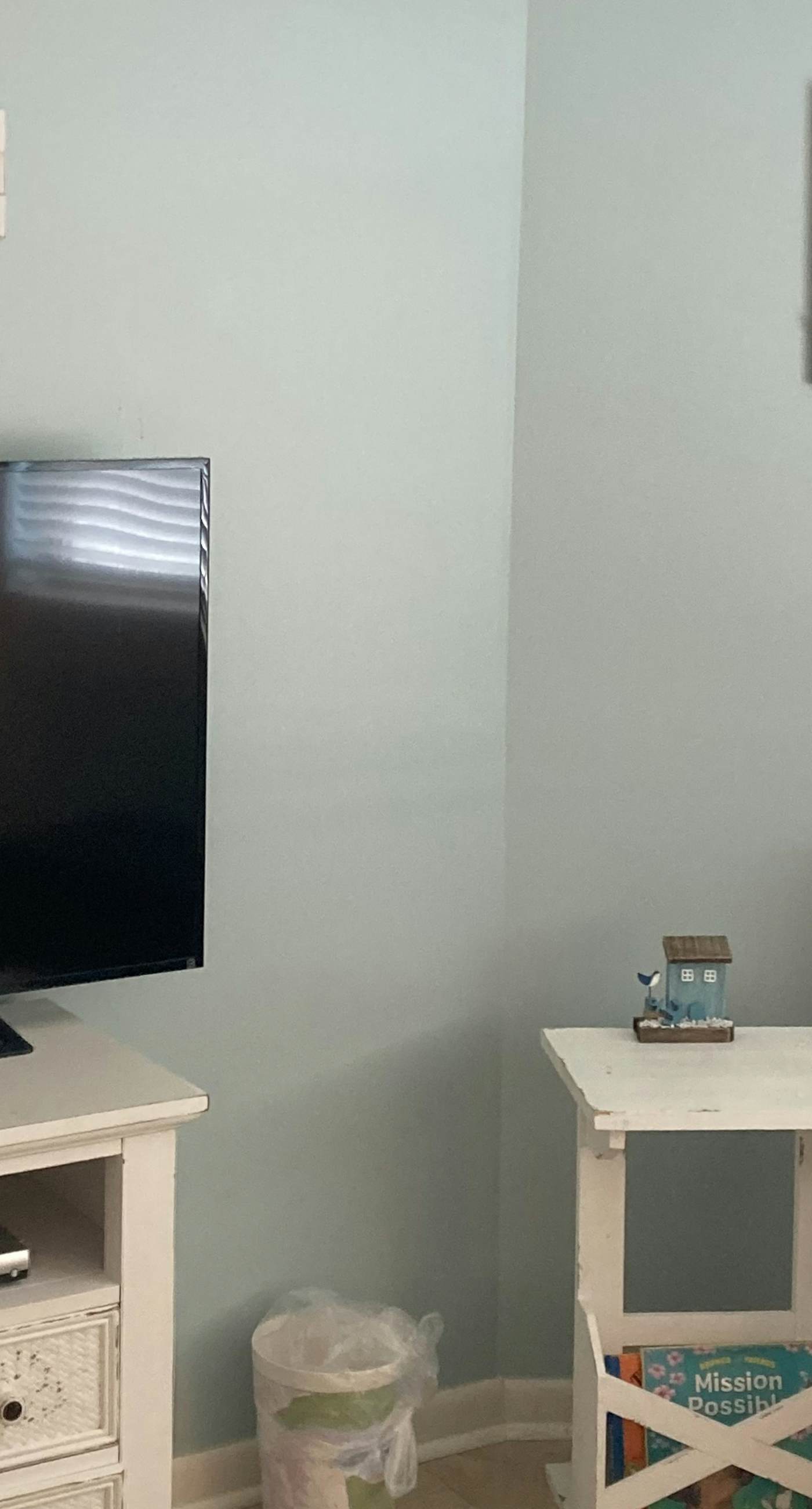 Gulf view condo with WiFi, AC, balcony, on-site pool, hot tub, & beach access