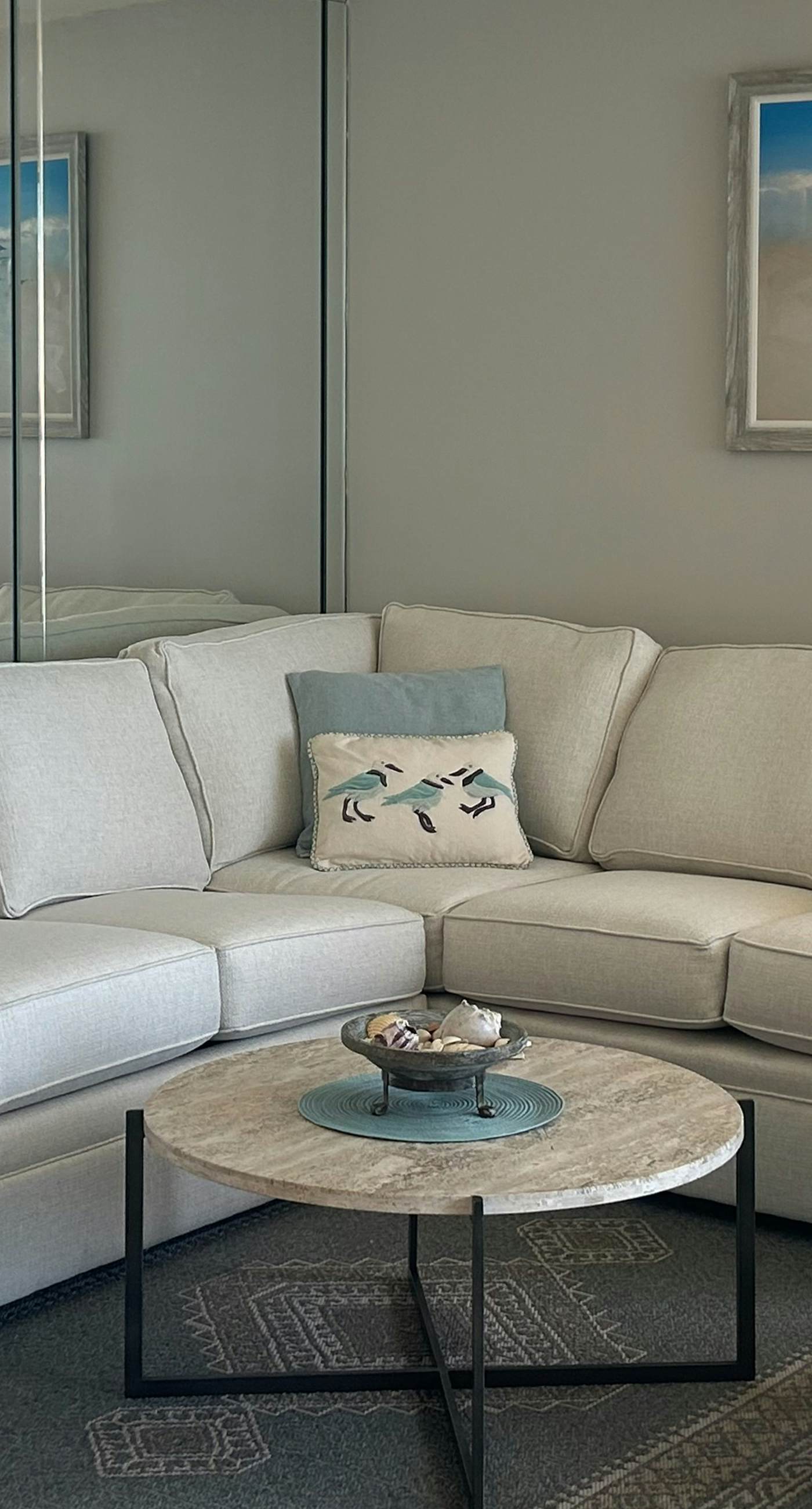 Gulf view condo with WiFi, AC, balcony, on-site pool, hot tub, & beach access