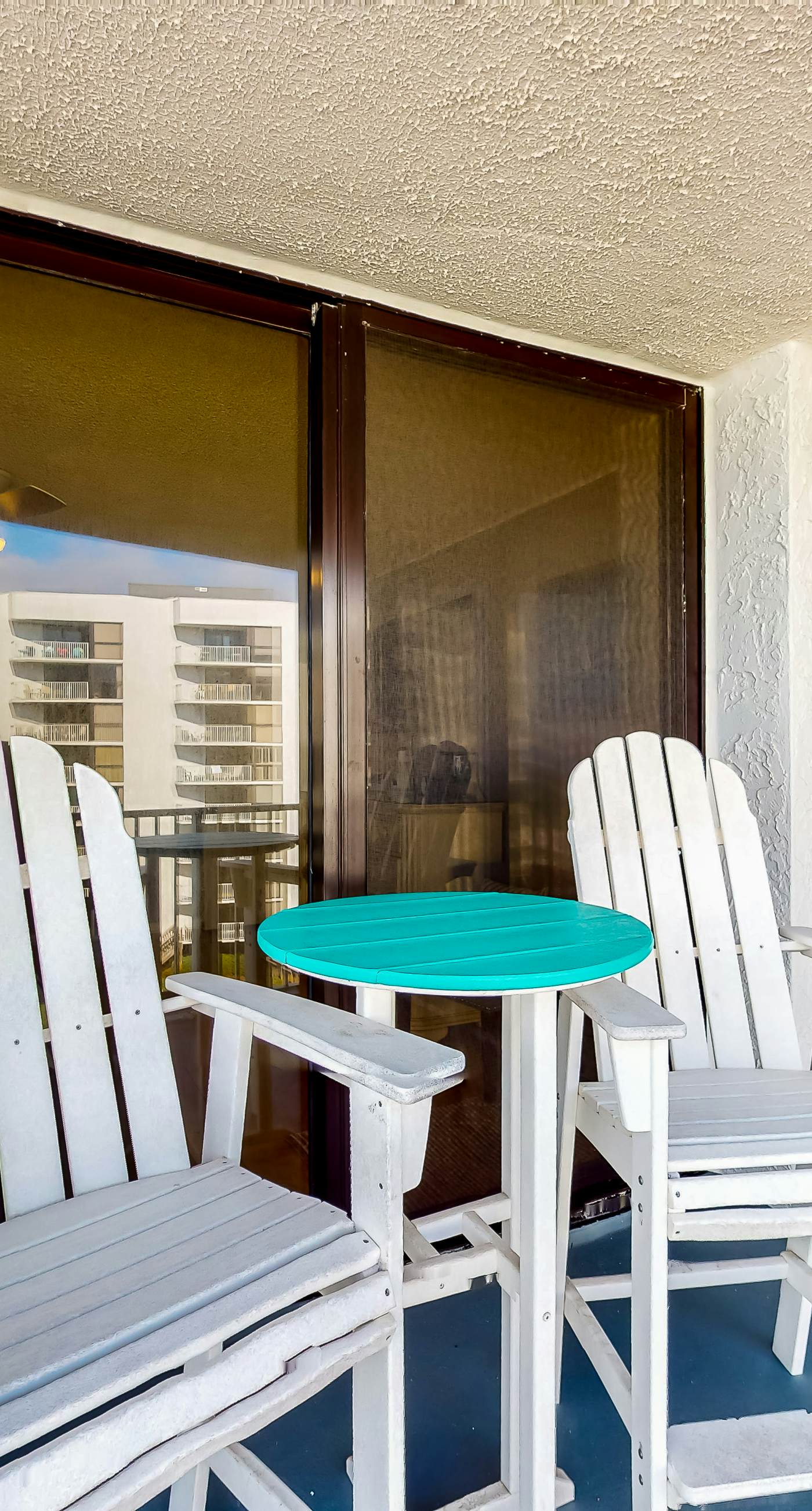 Gulf view condo with WiFi, AC, balcony, on-site pool, hot tub, & beach access