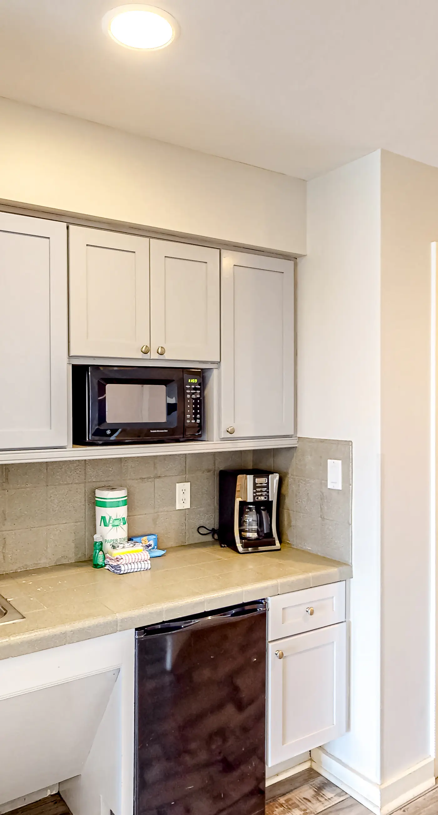 Stunning ocean view studio in Luau I with resort pool & tram pass - near beach