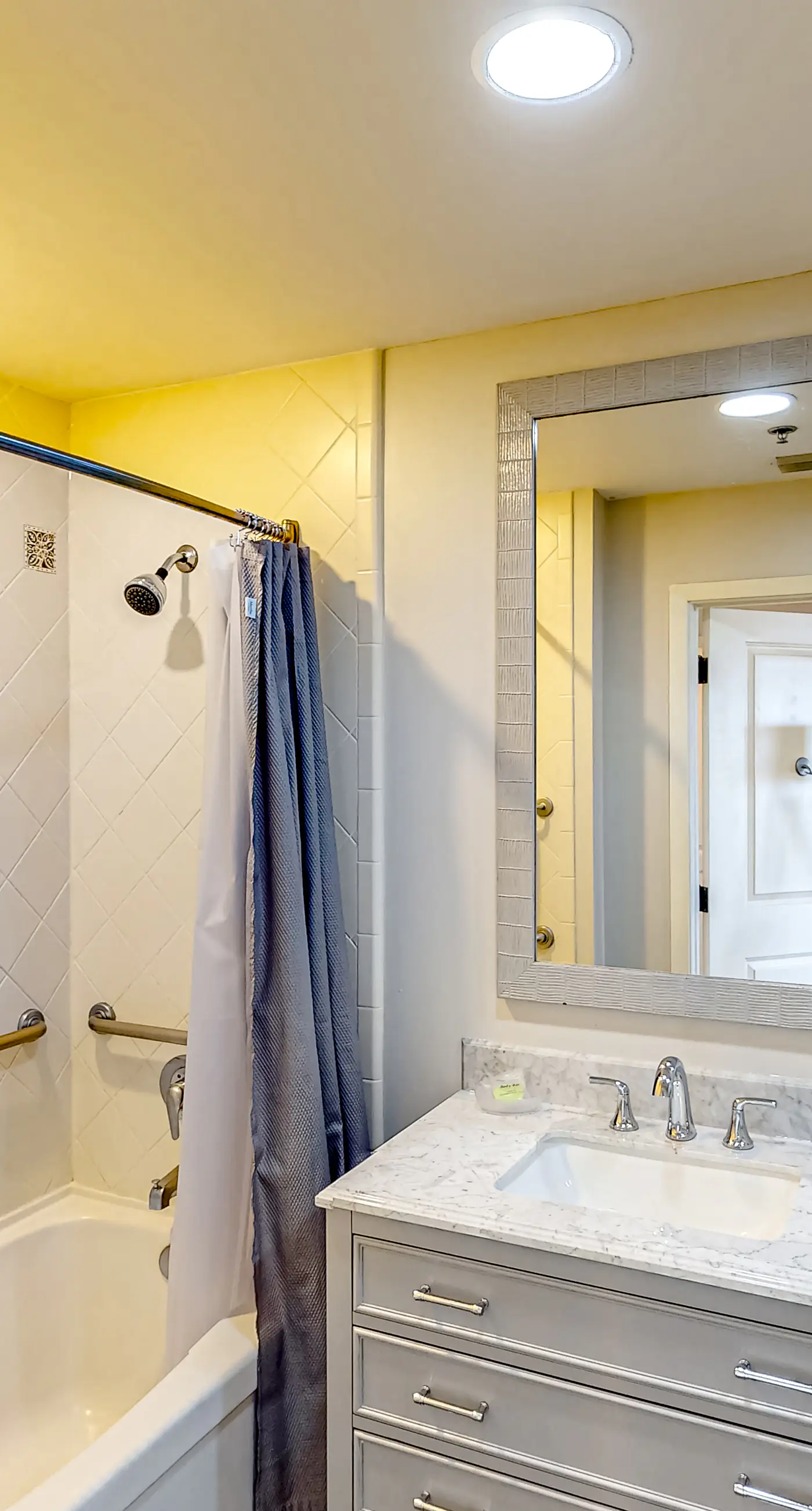 Stunning ocean view studio in Luau I with resort pool & tram pass - near beach