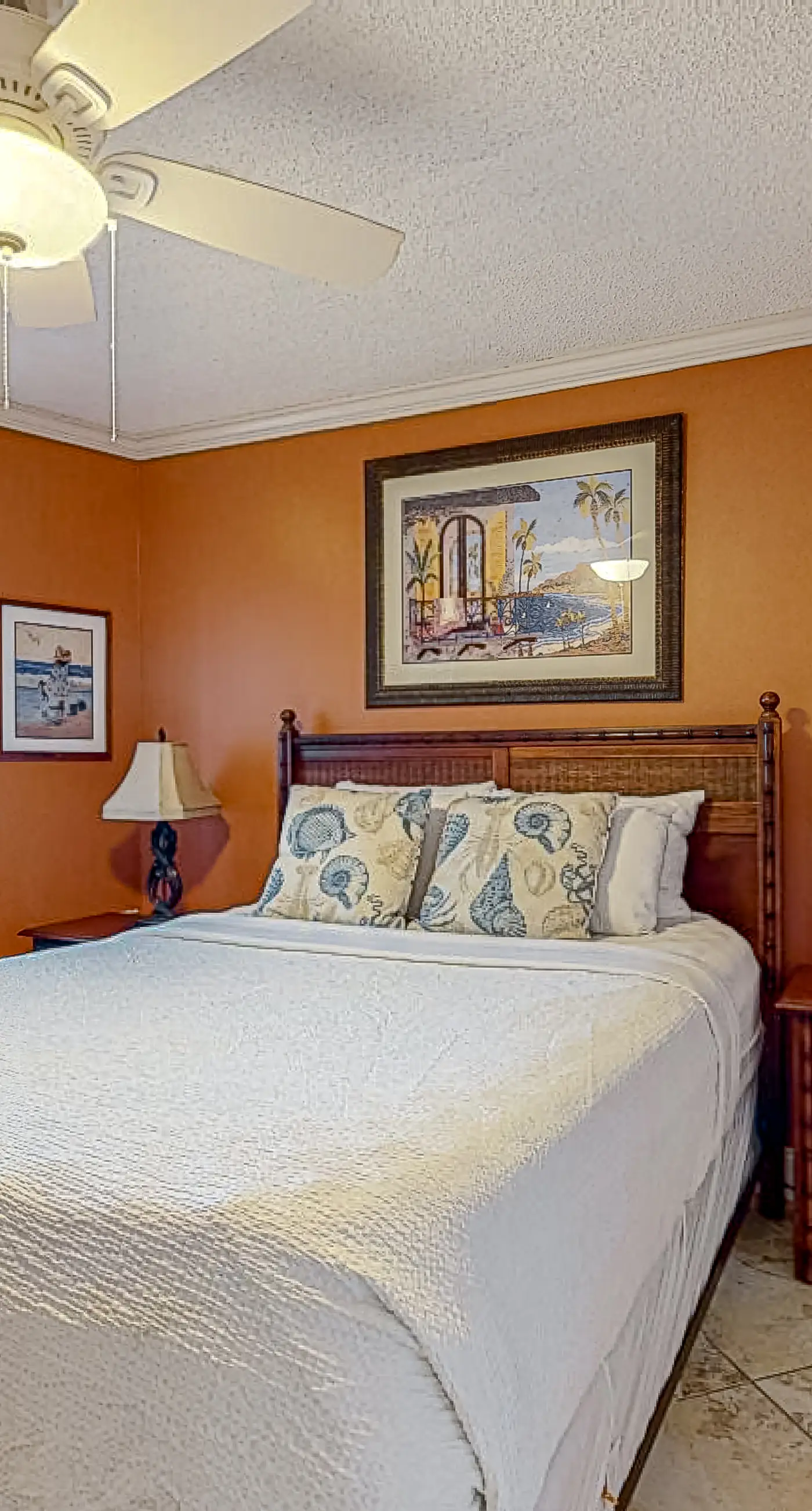 8th Floor Comfortable gulf view Condo, beach setup included, Near dining